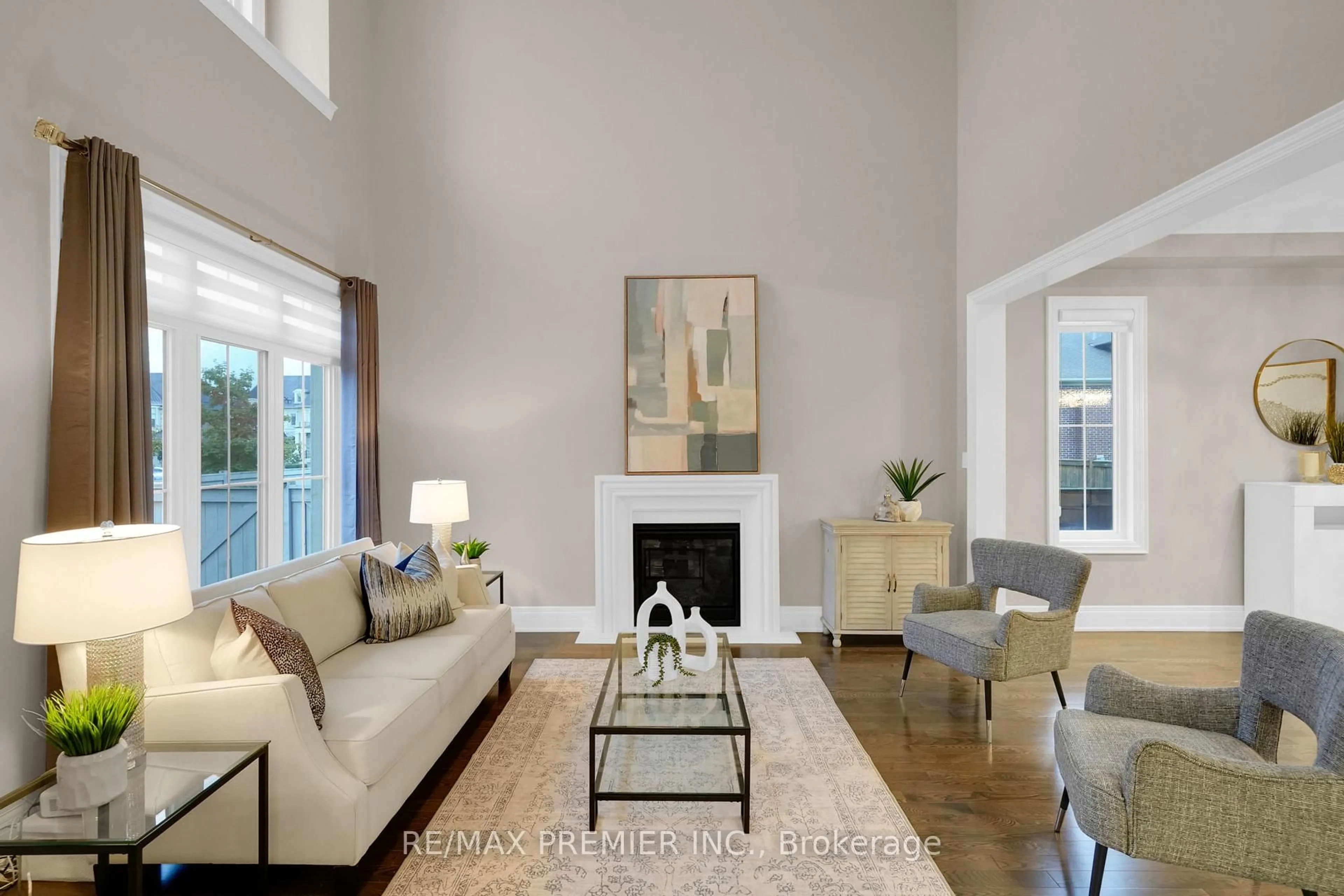 Living room with furniture, unknown for 15 Peter Glass Rd, King Ontario L7B 0M7