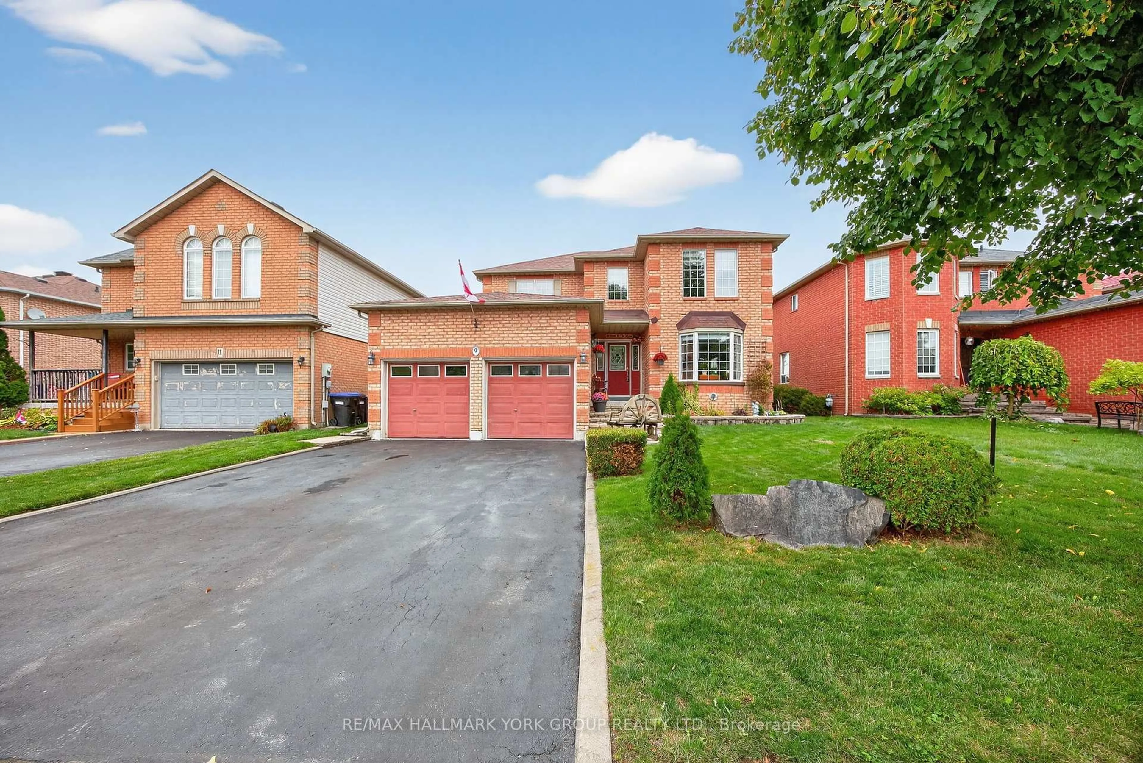 Home with brick exterior material, street for 9 Reynolds Ave, New Tecumseth Ontario L0G 1A0