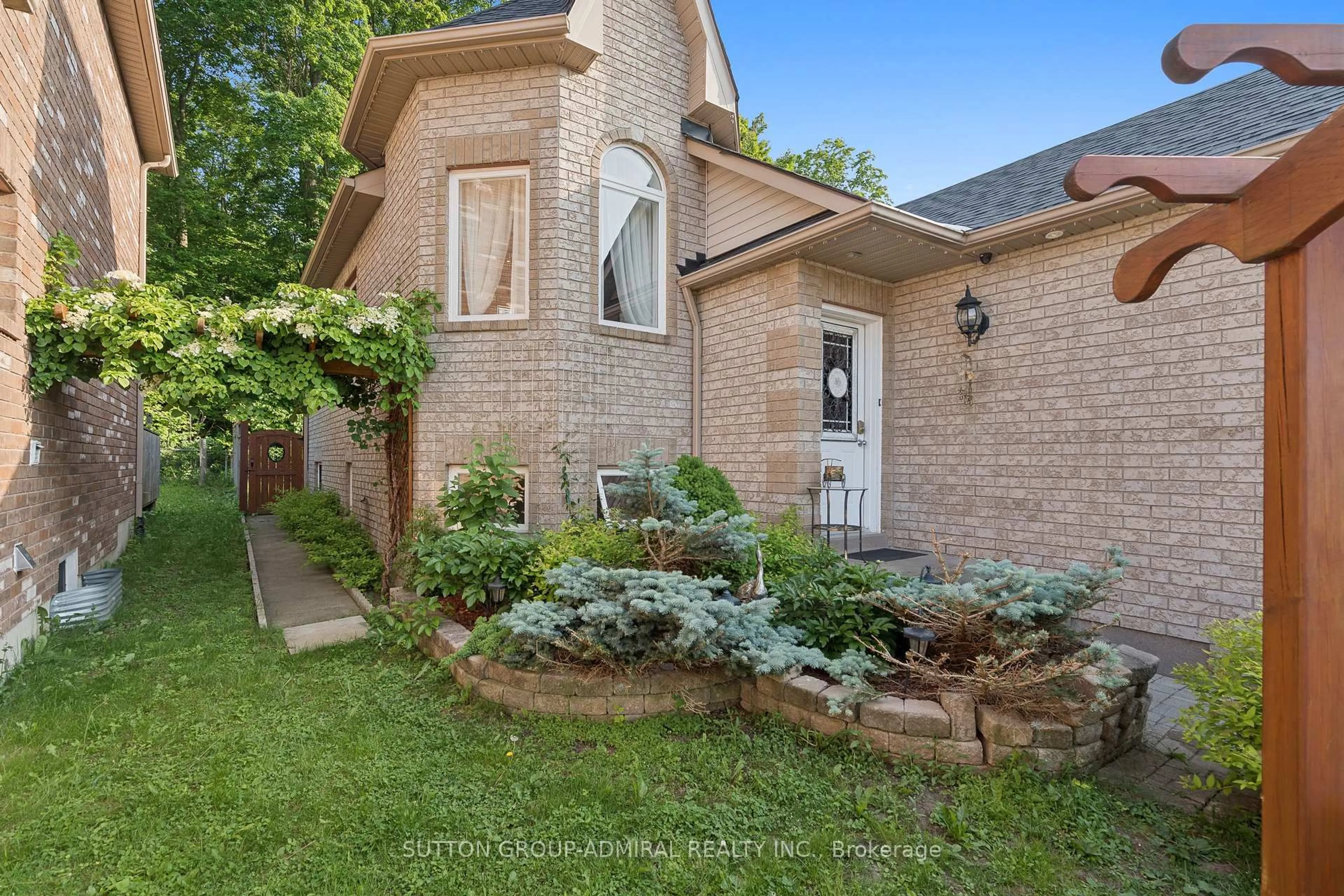 Home with brick exterior material, street for 1221 Laurand St, Innisfil Ontario L9S 0E6