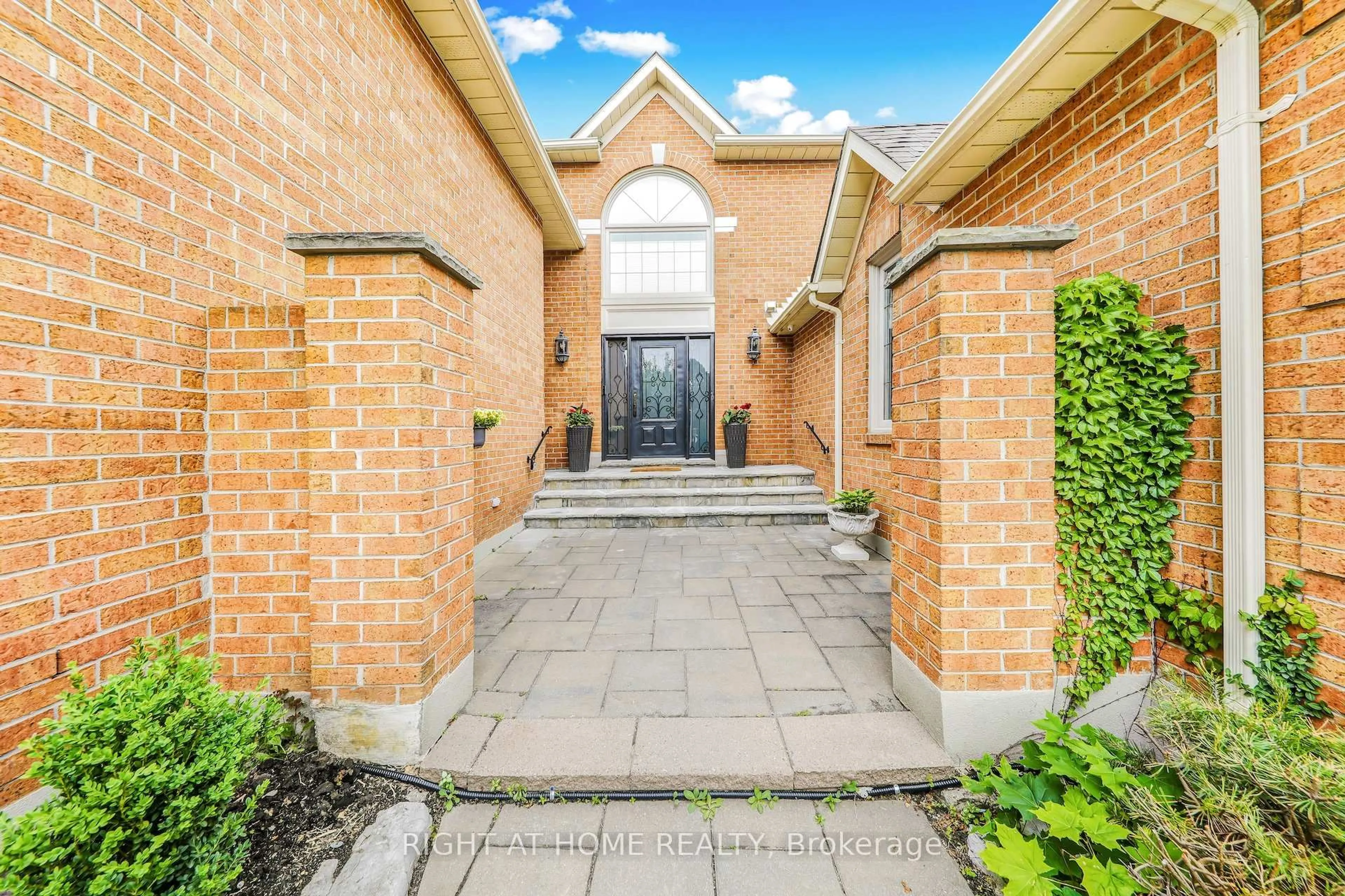 Unknown for 20 Woburn Dr, Vaughan Ontario L4L 7H8