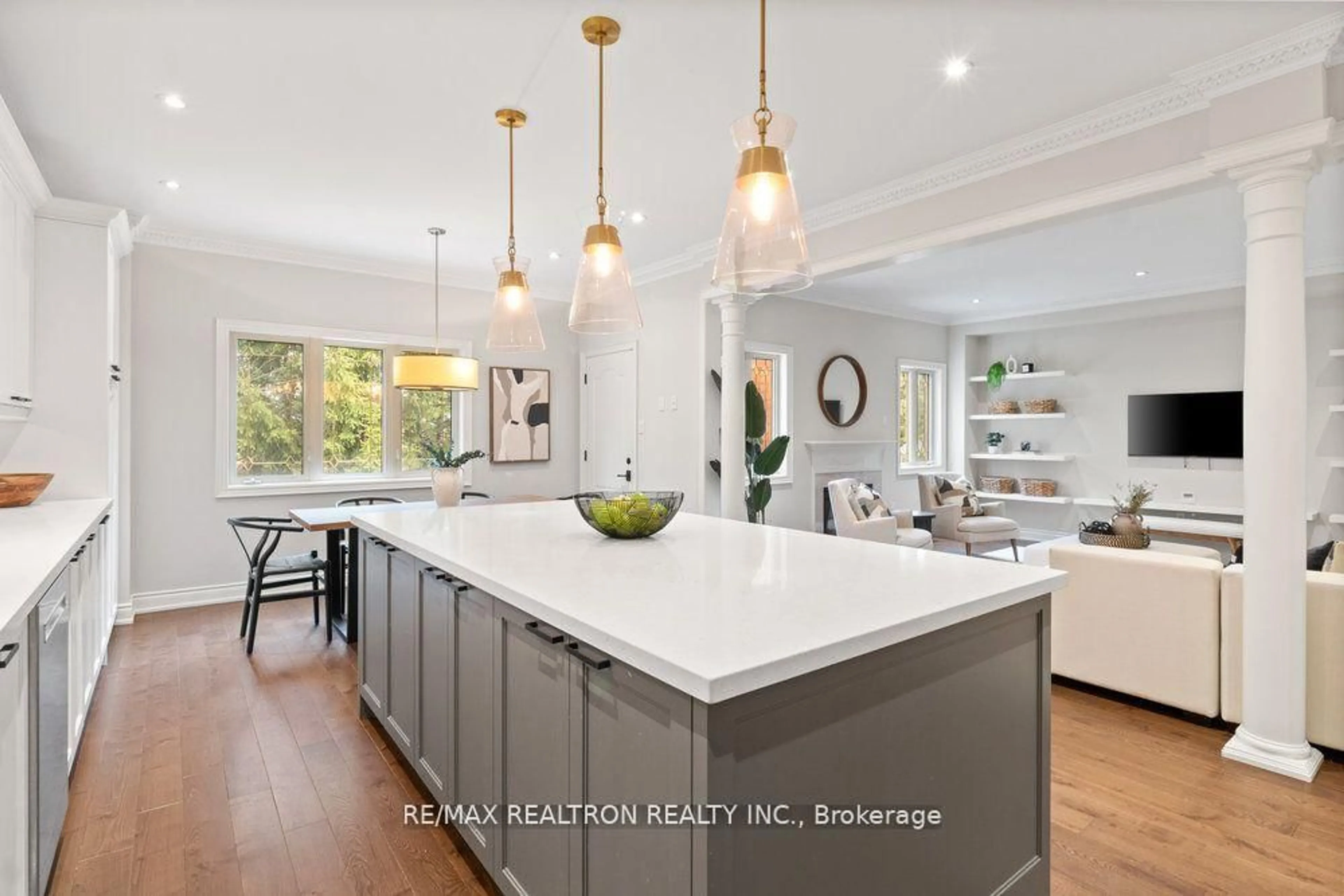 Open concept kitchen, ceramic/tile floor for 126 Ner Israel Dr, Vaughan Ontario L4J 9L1