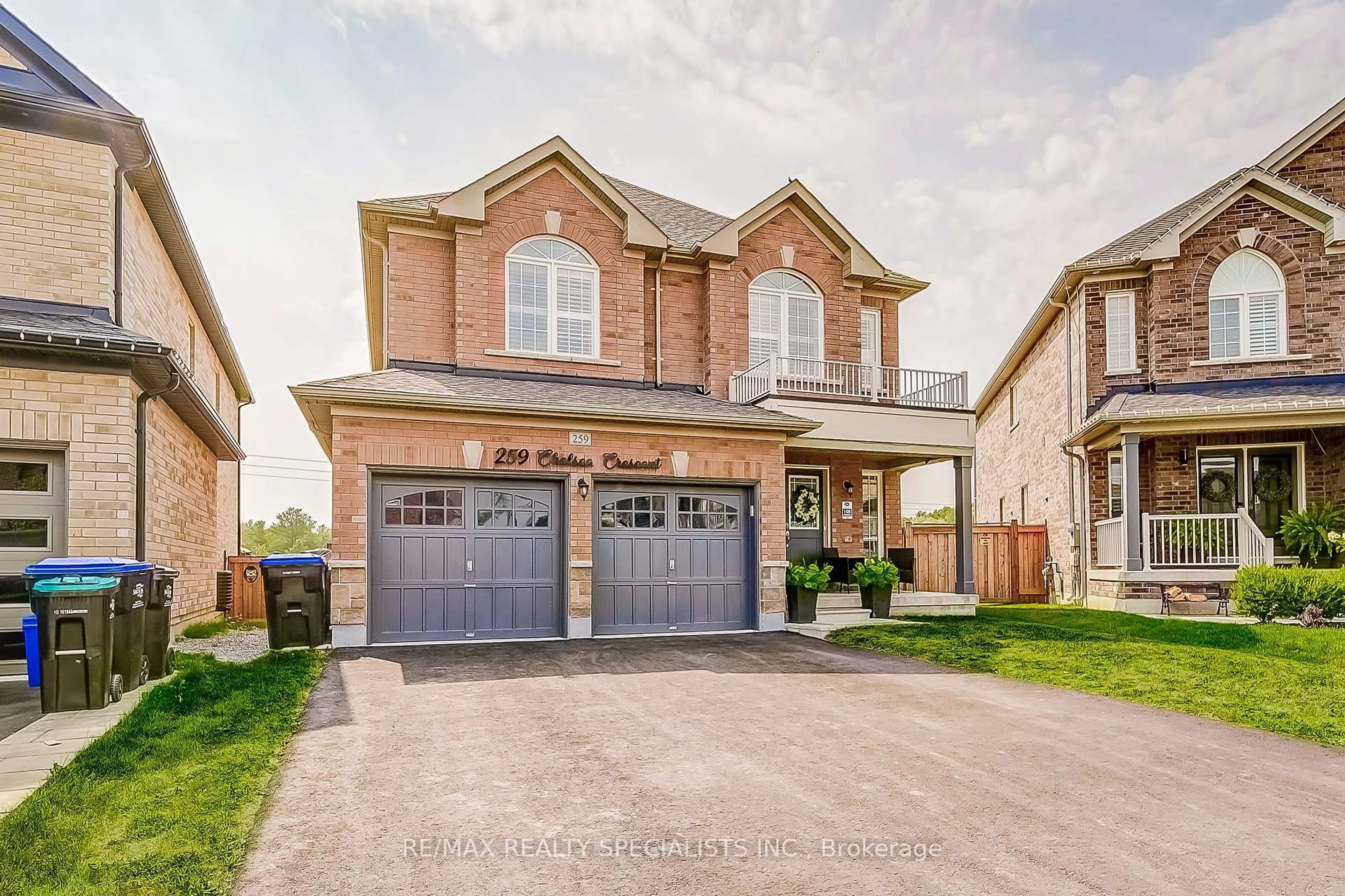 Home with brick exterior material, street for 259 Chelsea Cres, Bradford West Gwillimbury Ontario L3Z 4G7