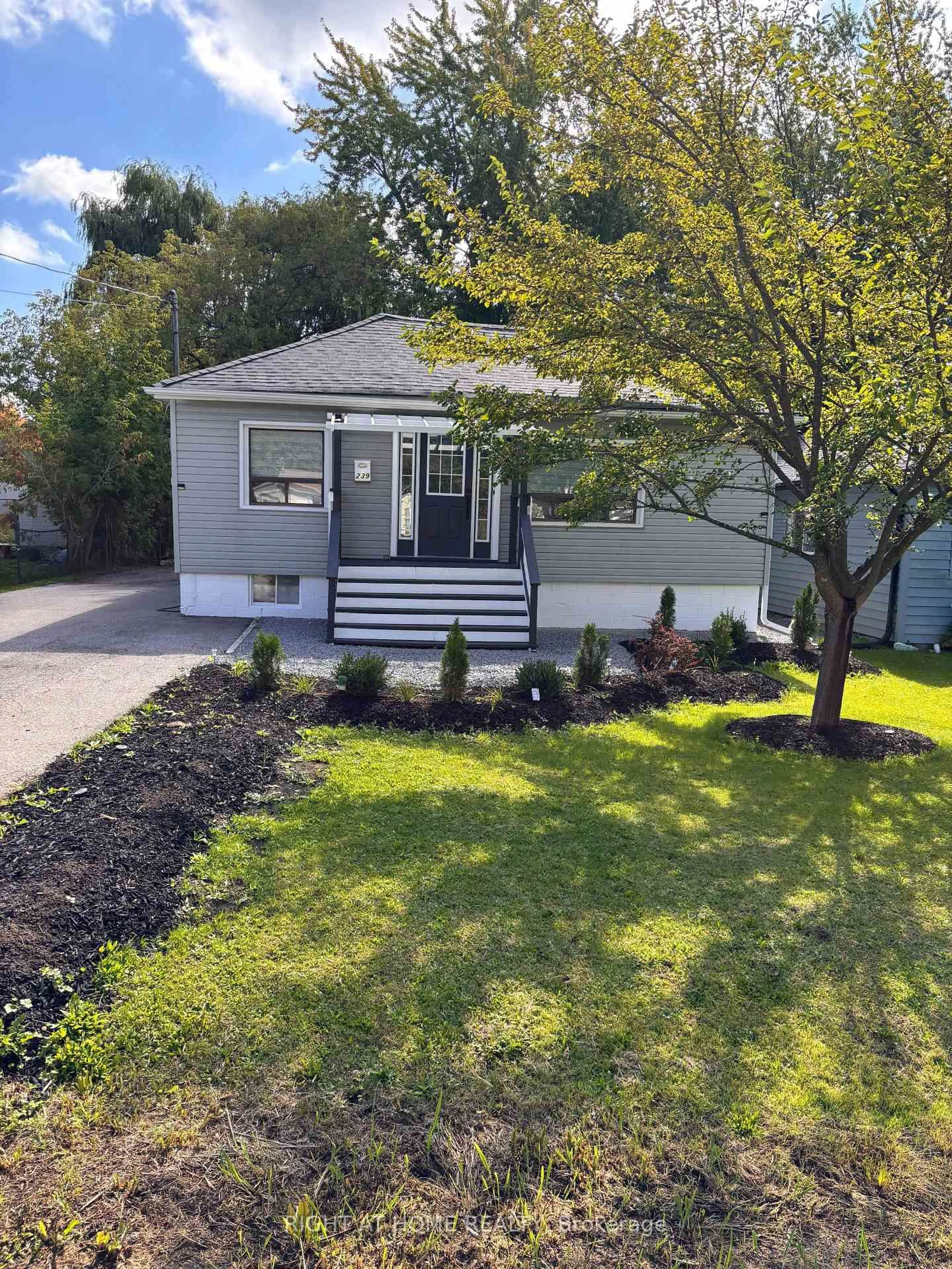 Home with vinyl exterior material, street for 239 Royal Rd, Georgina Ontario L4P 2T9