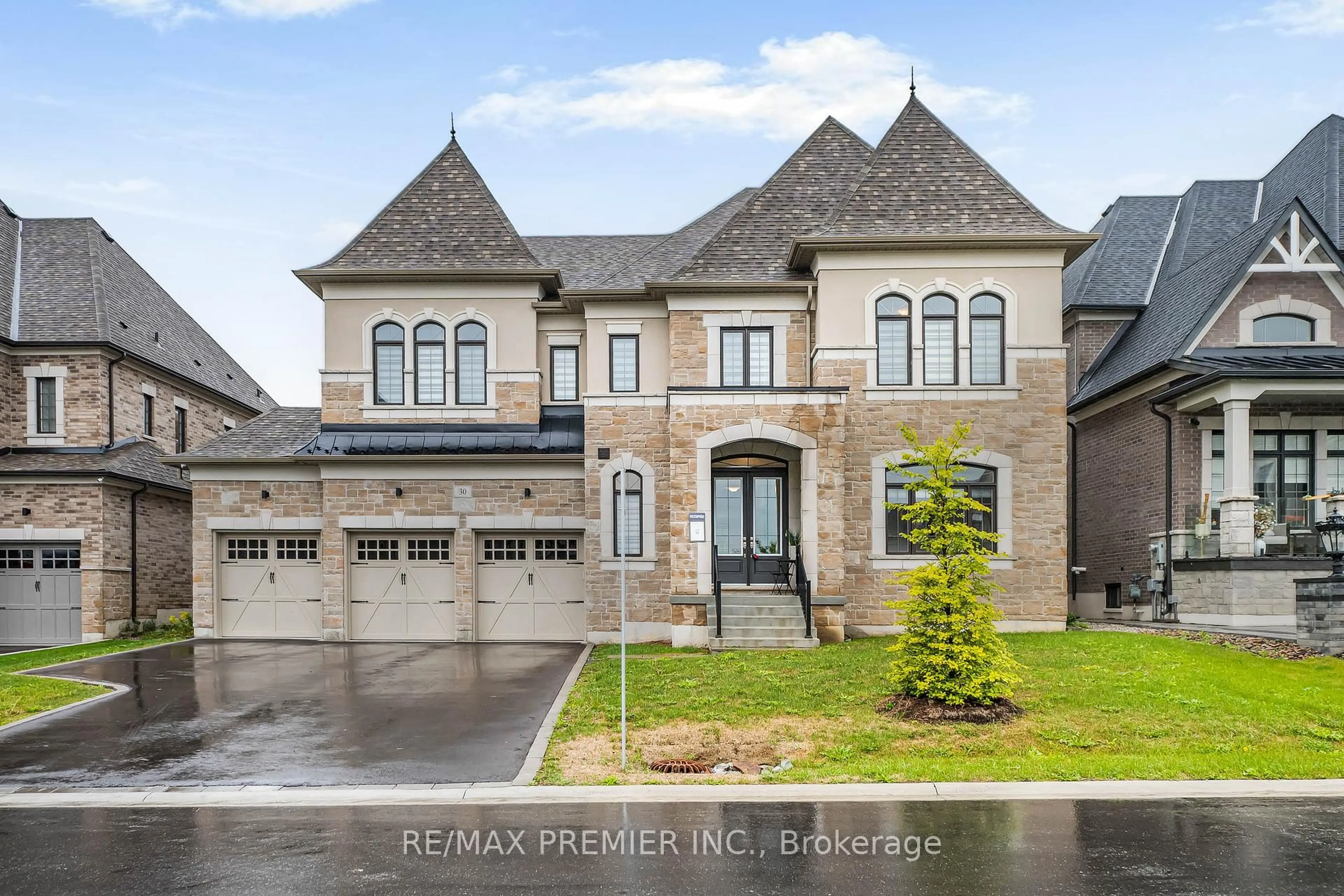 Home with brick exterior material, street for 30 Enclave Crt, Vaughan Ontario L4H 4V9