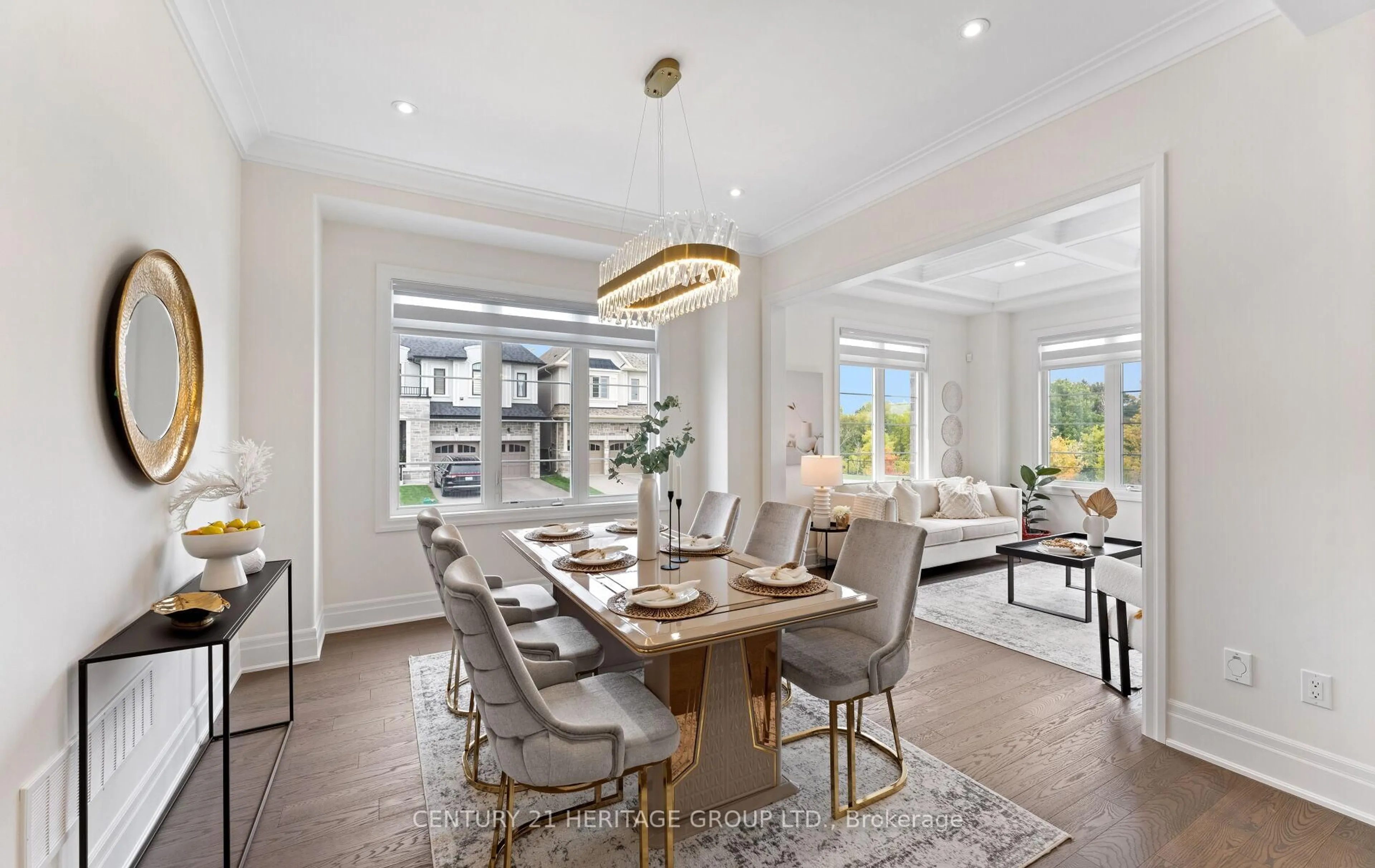 Dining room, unknown for 319 Danny Wheeler Blvd, Georgina Ontario L4P 0K1