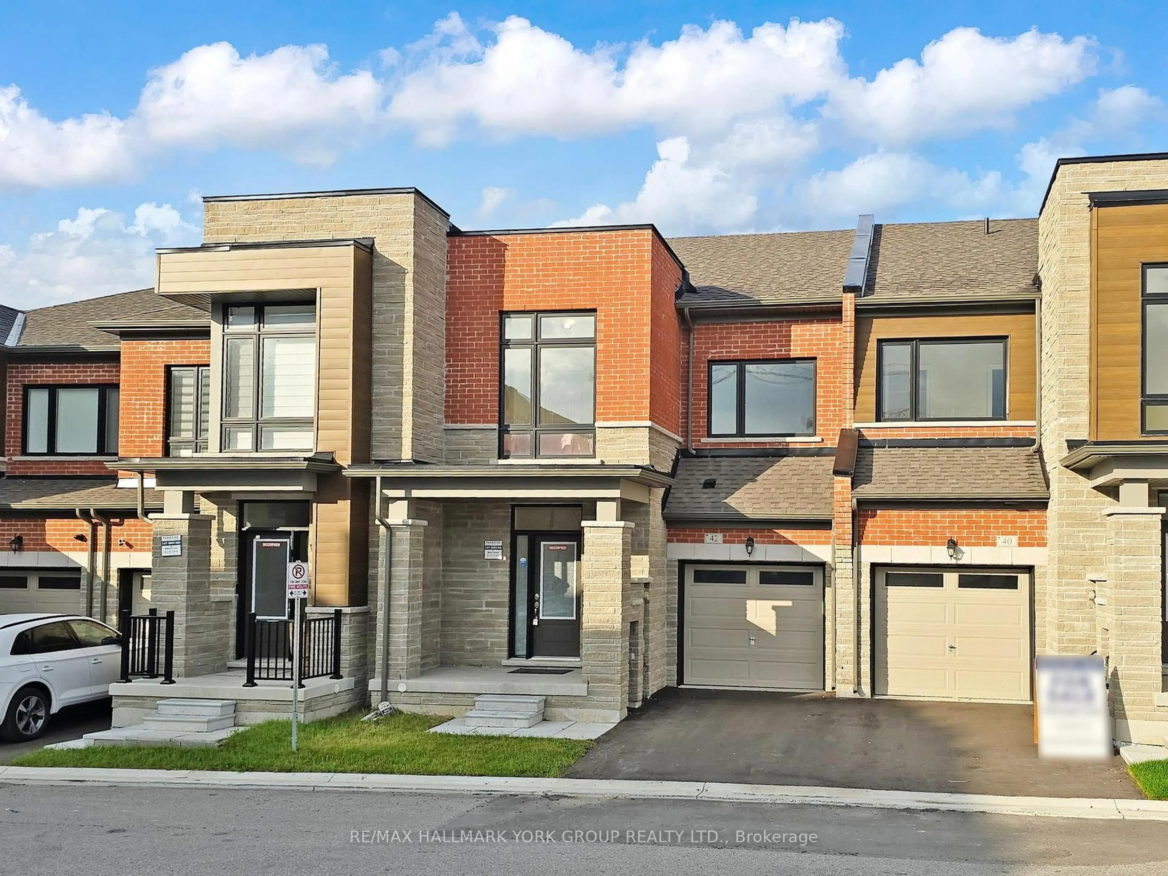 Home with brick exterior material, street for 42 Blick Cres, Aurora Ontario L4G 4A6