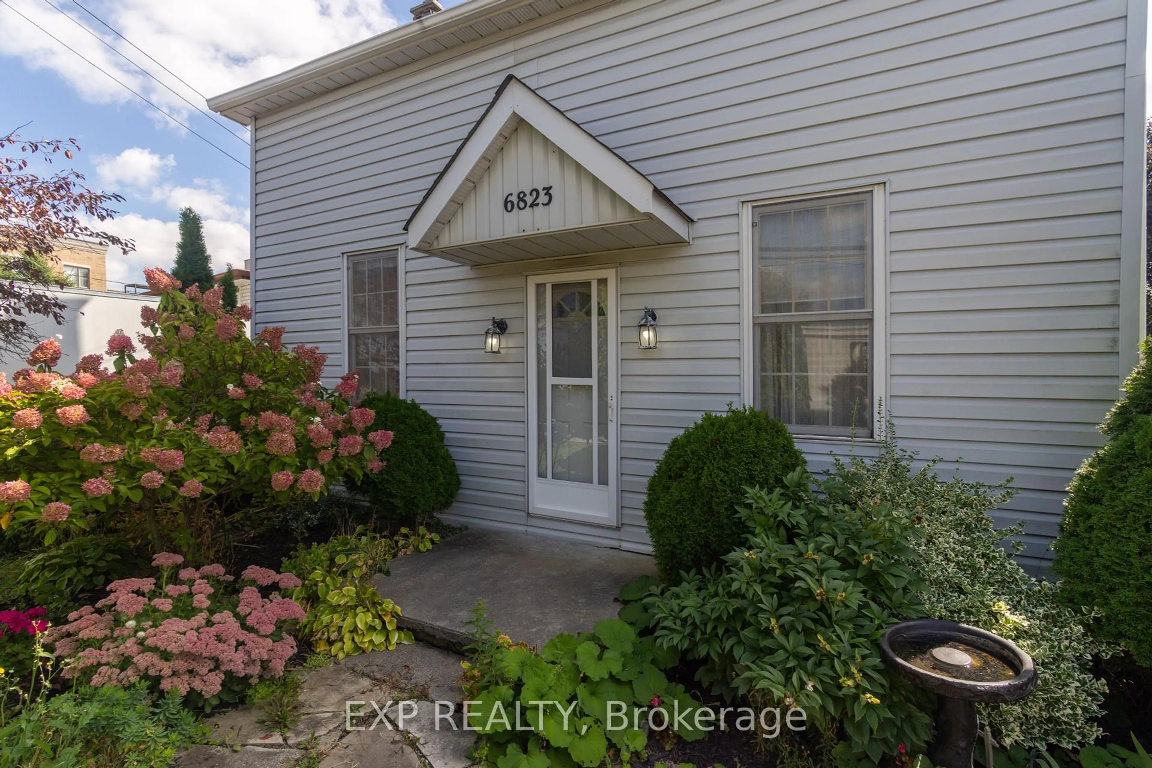 Unknown for 6823 Main St, Whitchurch-Stouffville Ontario L4A 7G4