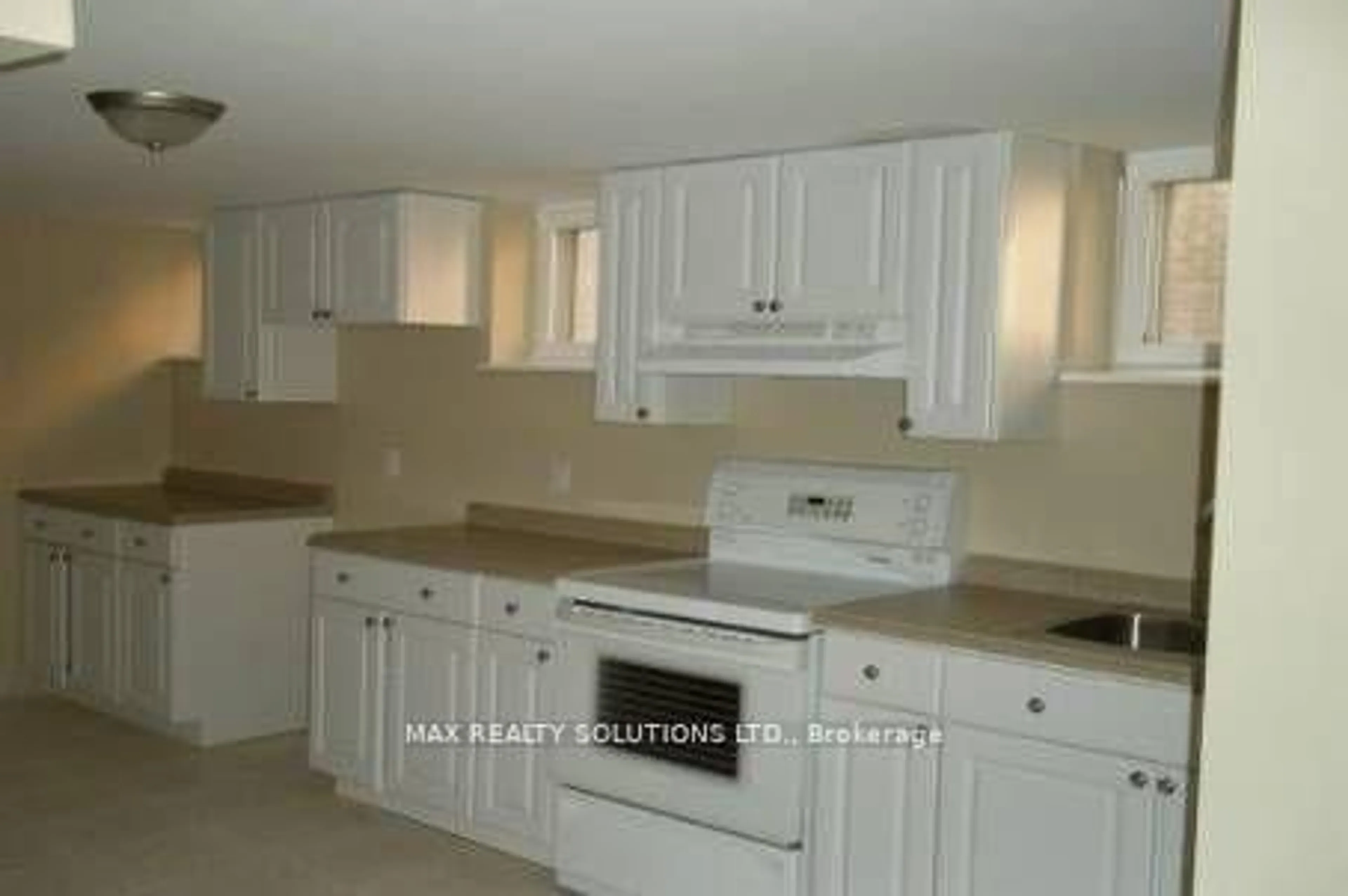 Unknown for 33 Roosevelt Dr, Richmond Hill Ontario L4C 6V1