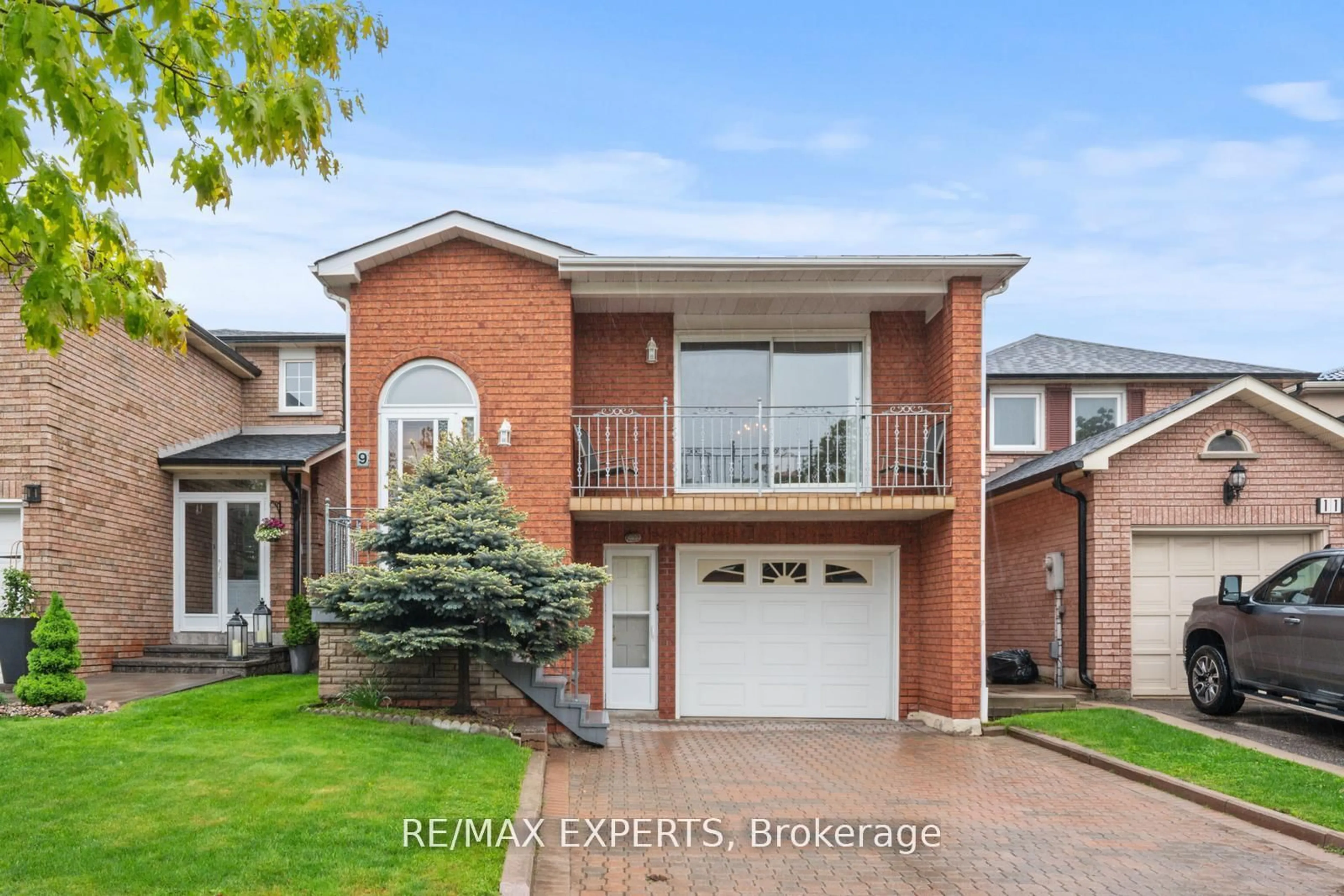Home with brick exterior material, street for 9 Richbell St, Vaughan Ontario L4J 5W5