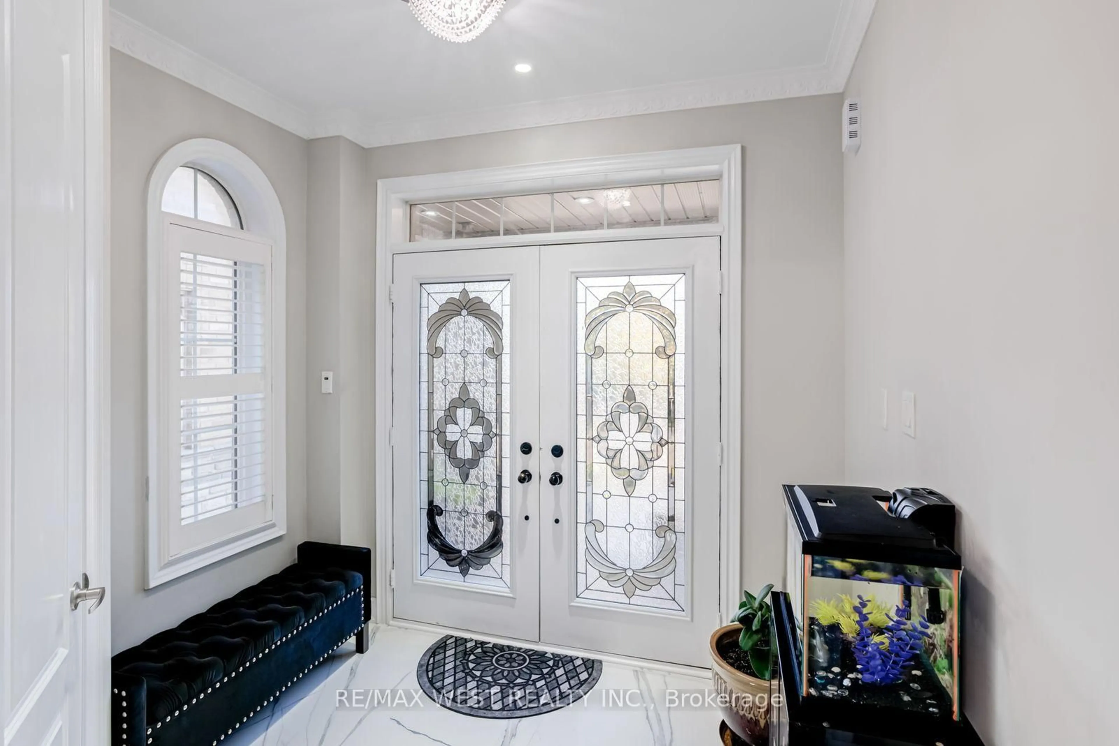 Indoor entryway for 238 Wardlaw Pl, Vaughan Ontario L4H 3L7