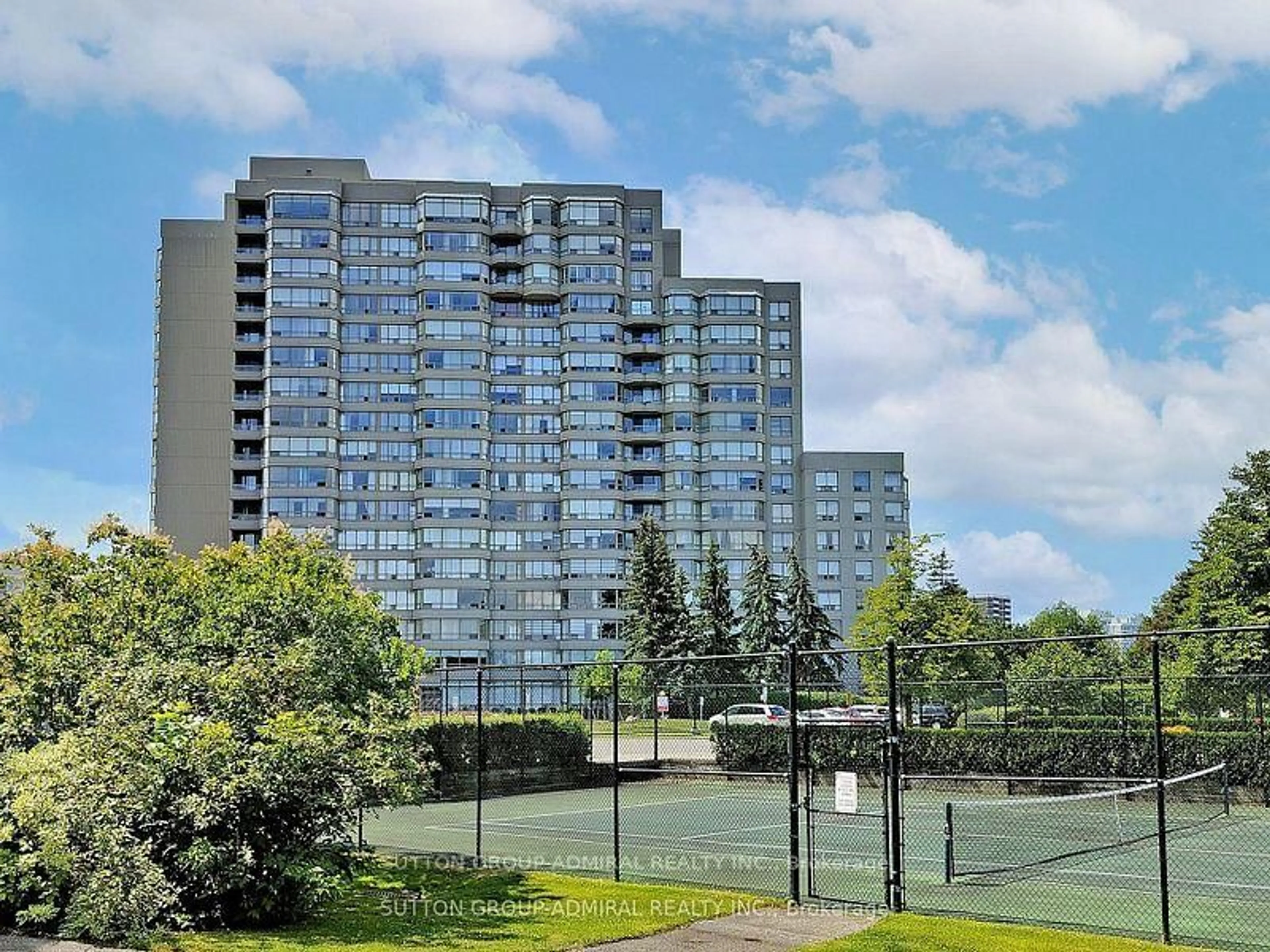 Unknown for 11 Townsgate Dr #412, Vaughan Ontario L4J 8G4