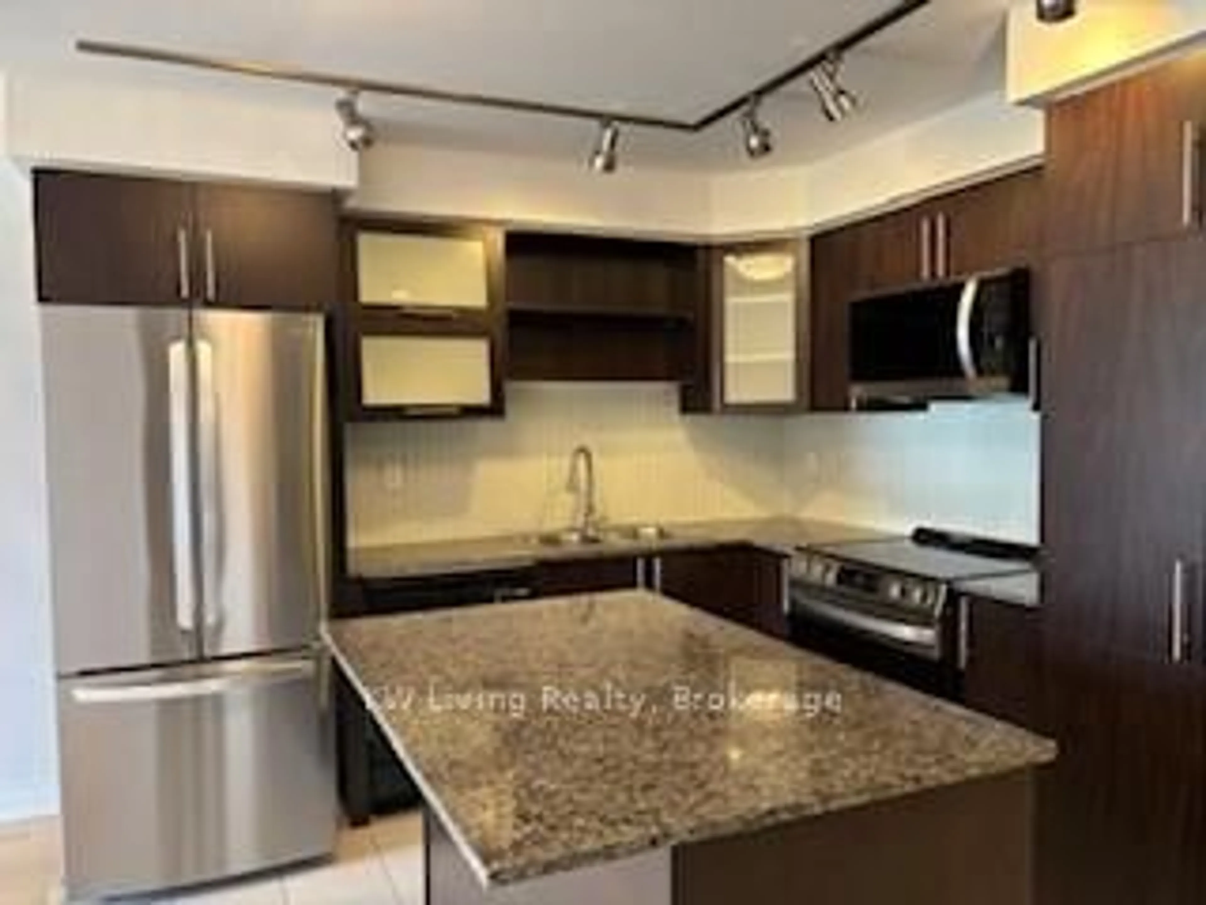 Open concept kitchen, ceramic/tile floor for 50 Clegg Rd #628, Markham Ontario L6G 0C6