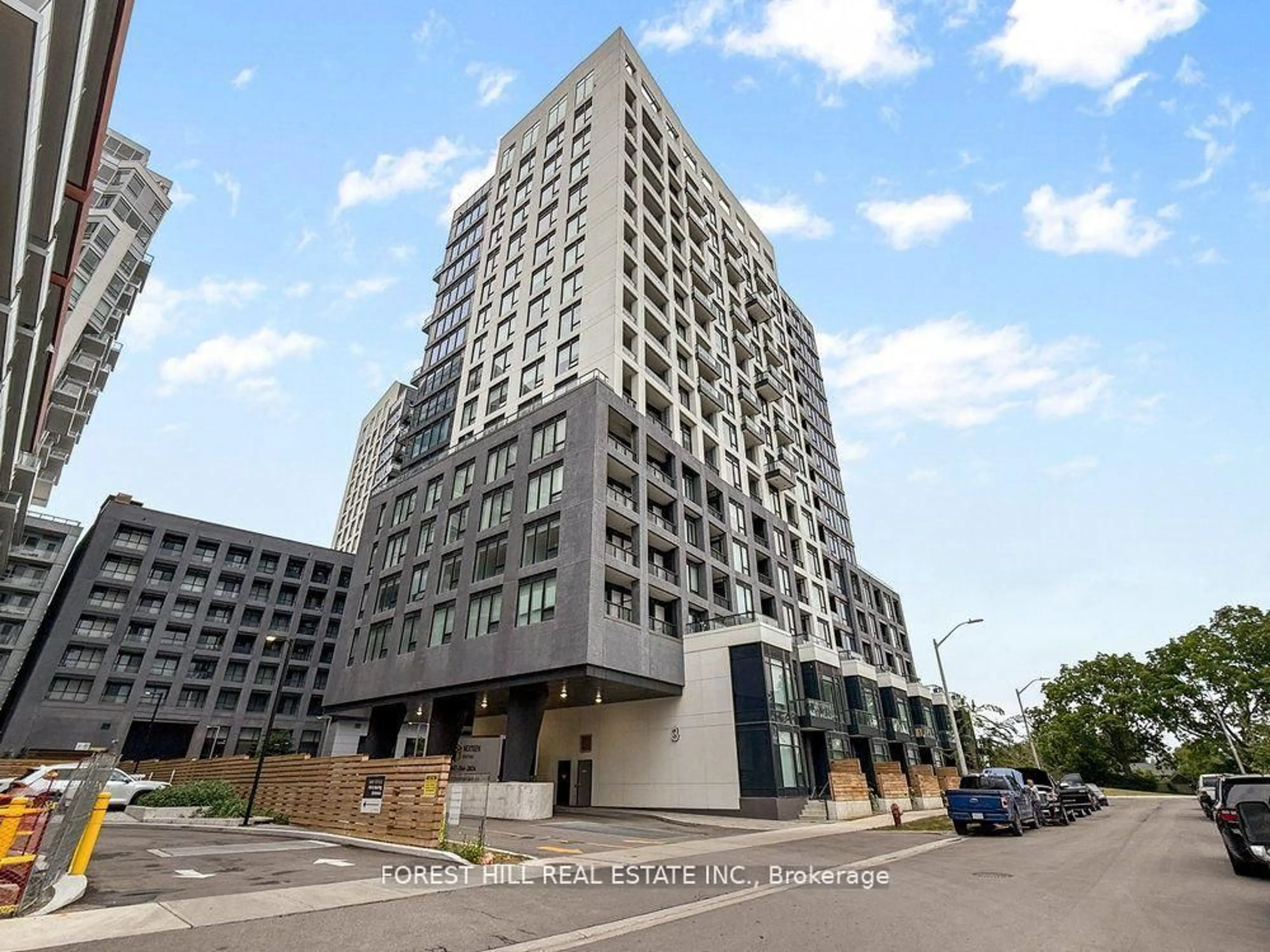 Indoor foyer for 3 Rosewater St #903W, Richmond Hill Ontario L4C 5T6