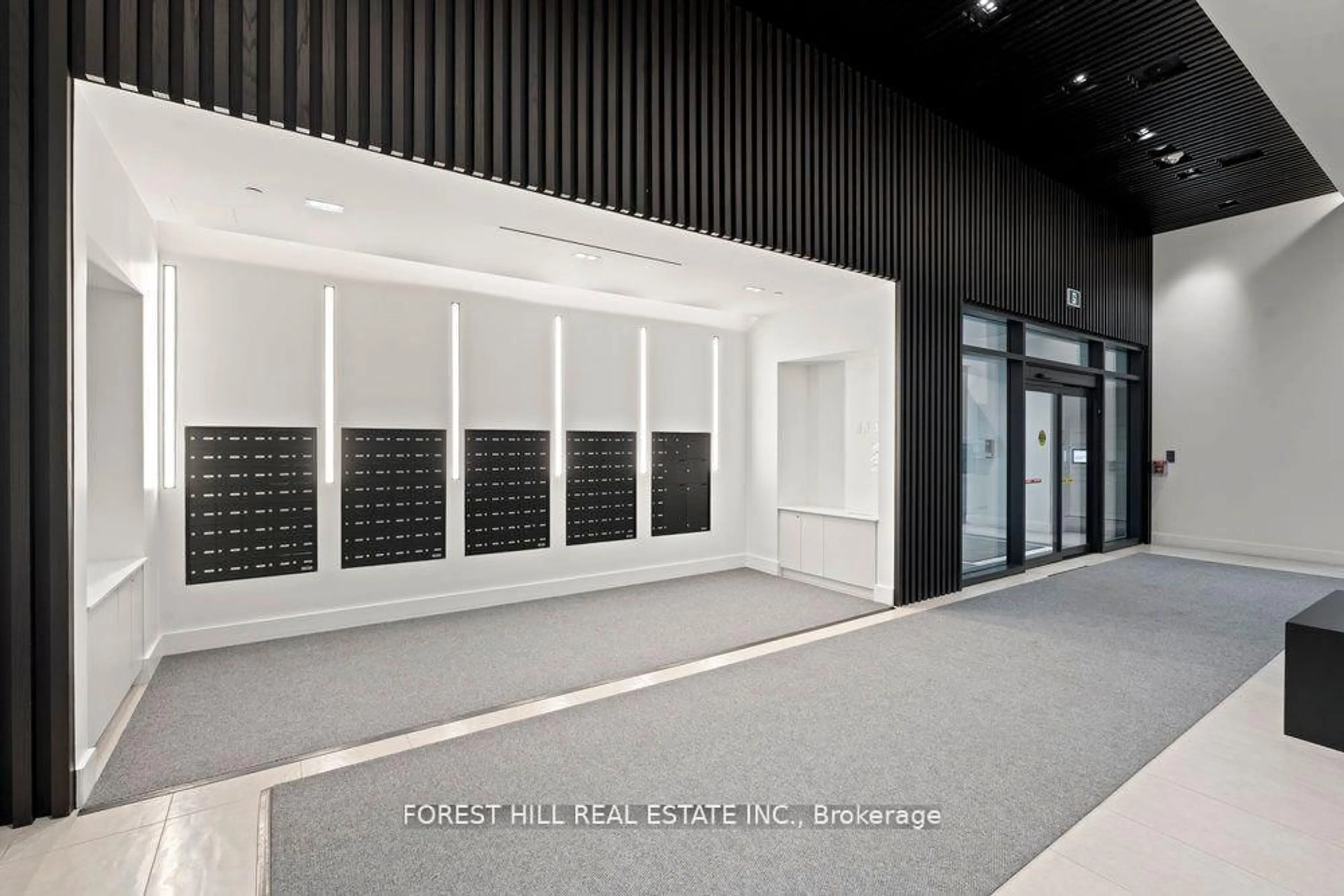 Indoor foyer for 3 Rosewater St #903W, Richmond Hill Ontario L4C 5T6