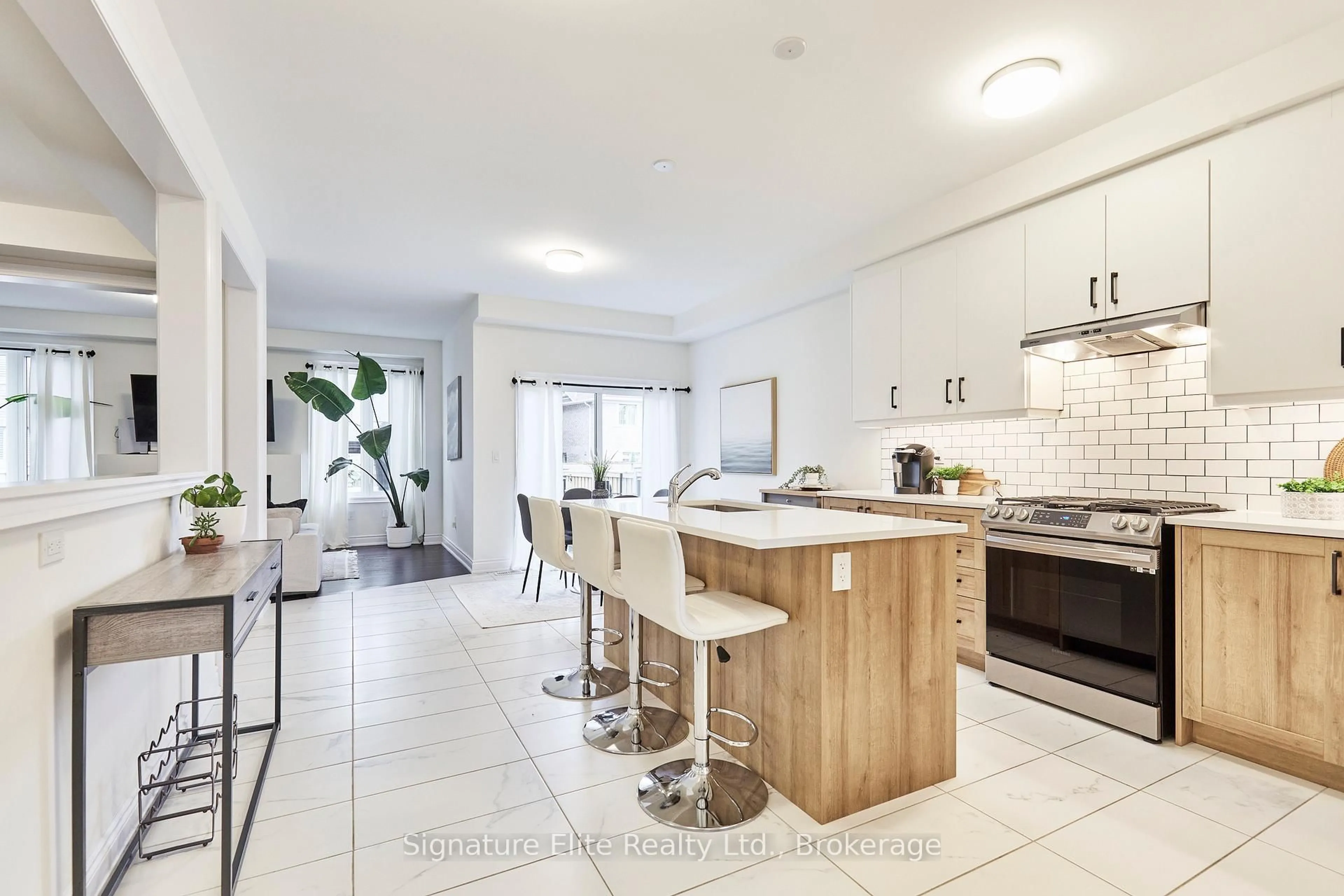Contemporary kitchen, ceramic/tile floor for 1344 Blackmore St, Innisfil Ontario L9S 0J8