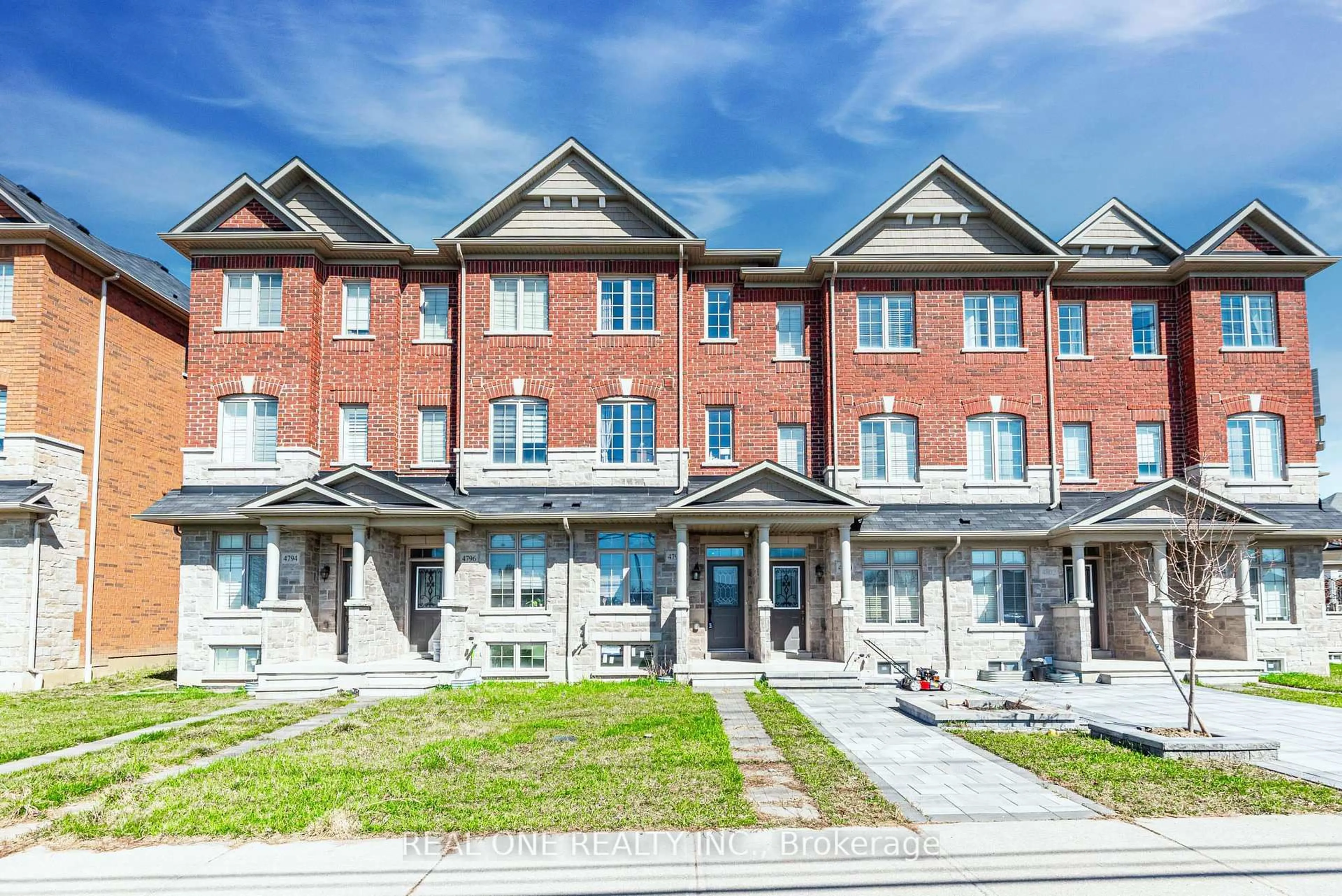 Home with brick exterior material, building for 4798 16th Ave, Markham Ontario L6C 0V8