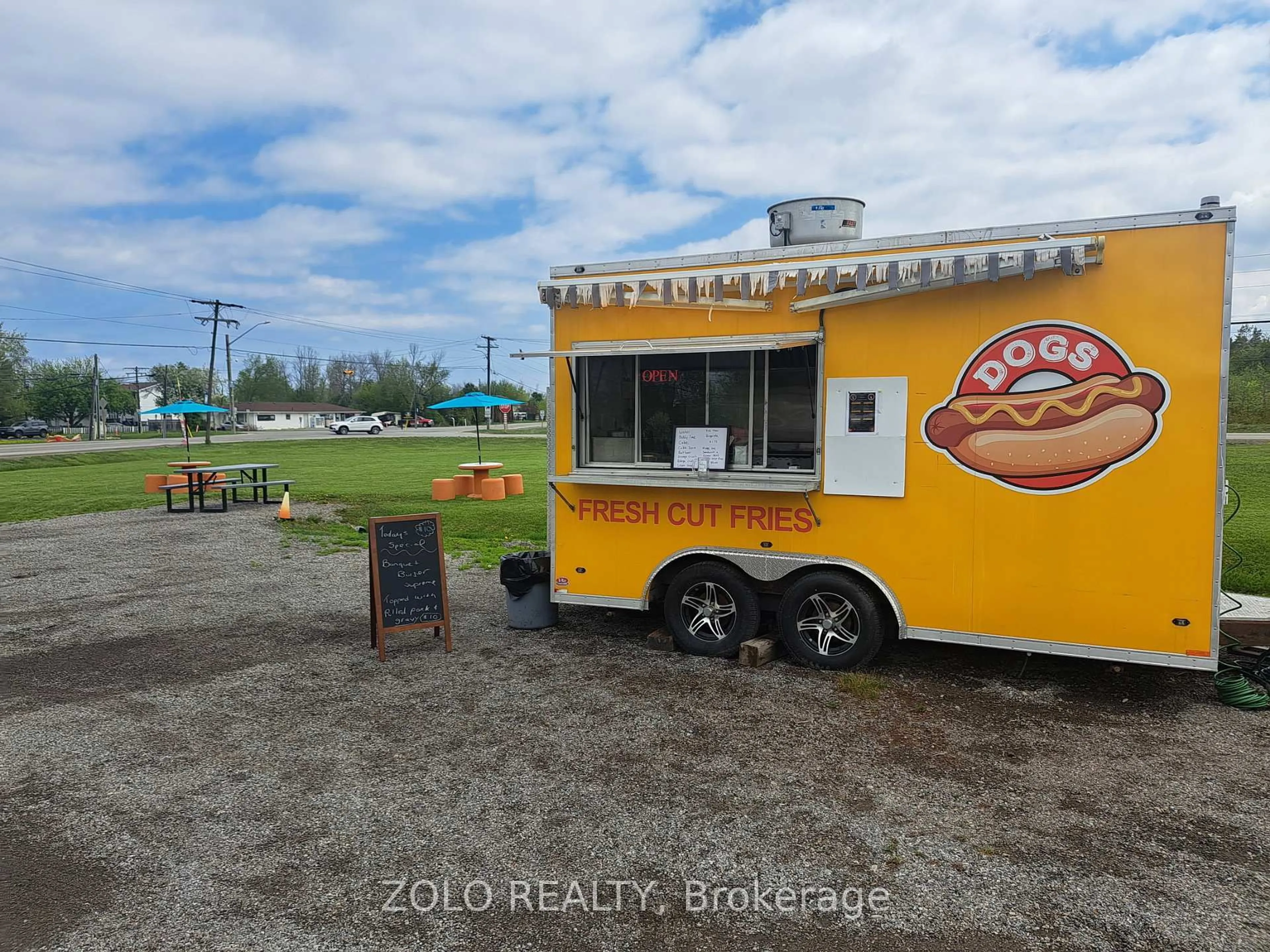 Unknown for 1035 Metro Rd, Georgina Ontario L4P 3E9