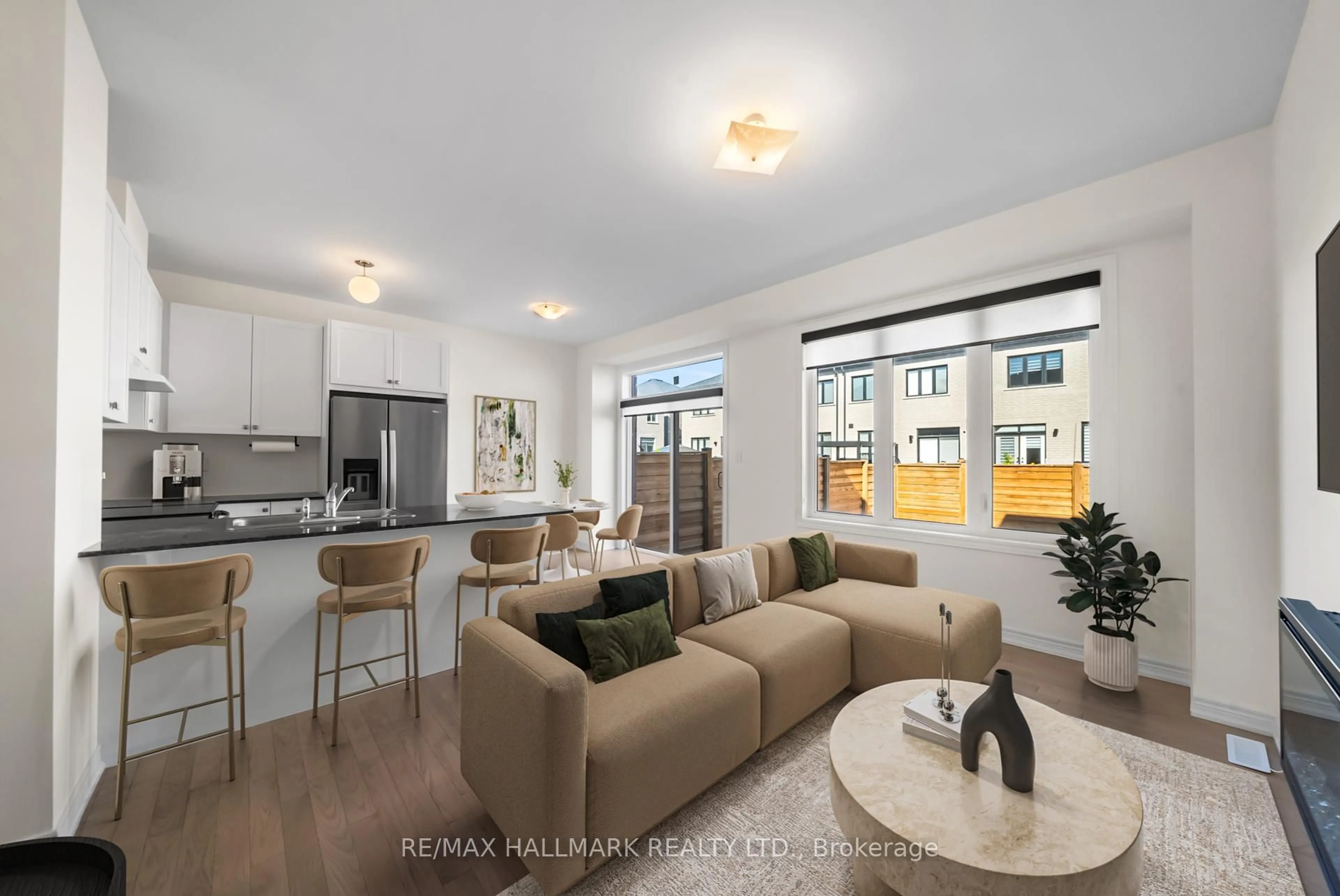 Open concept kitchen, unknown for 581 Barons St, Vaughan Ontario L4H 5C3