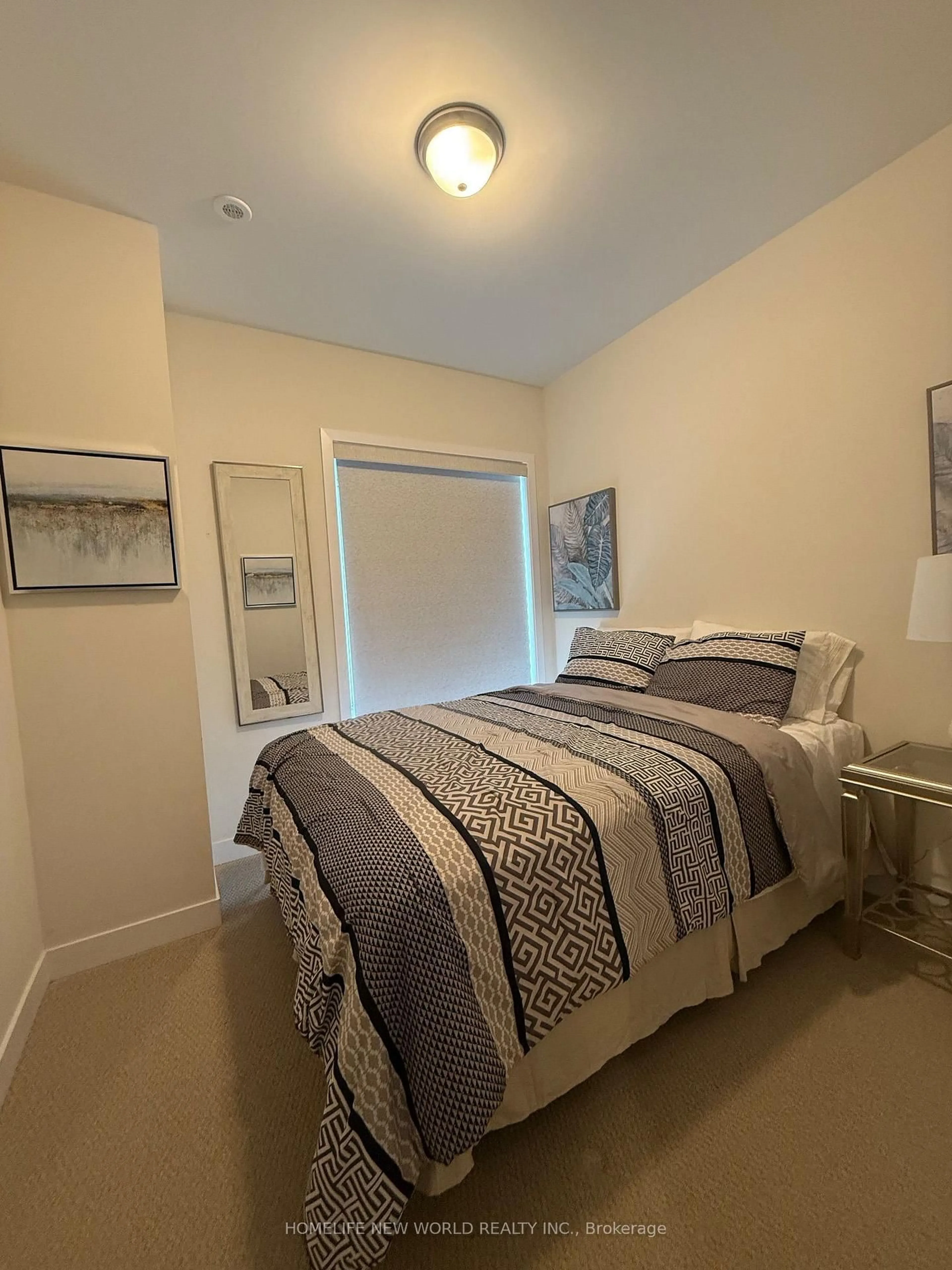 Bedroom with bed, unknown for 20 Credit Lane, Richmond Hill Ontario L4E 1G9