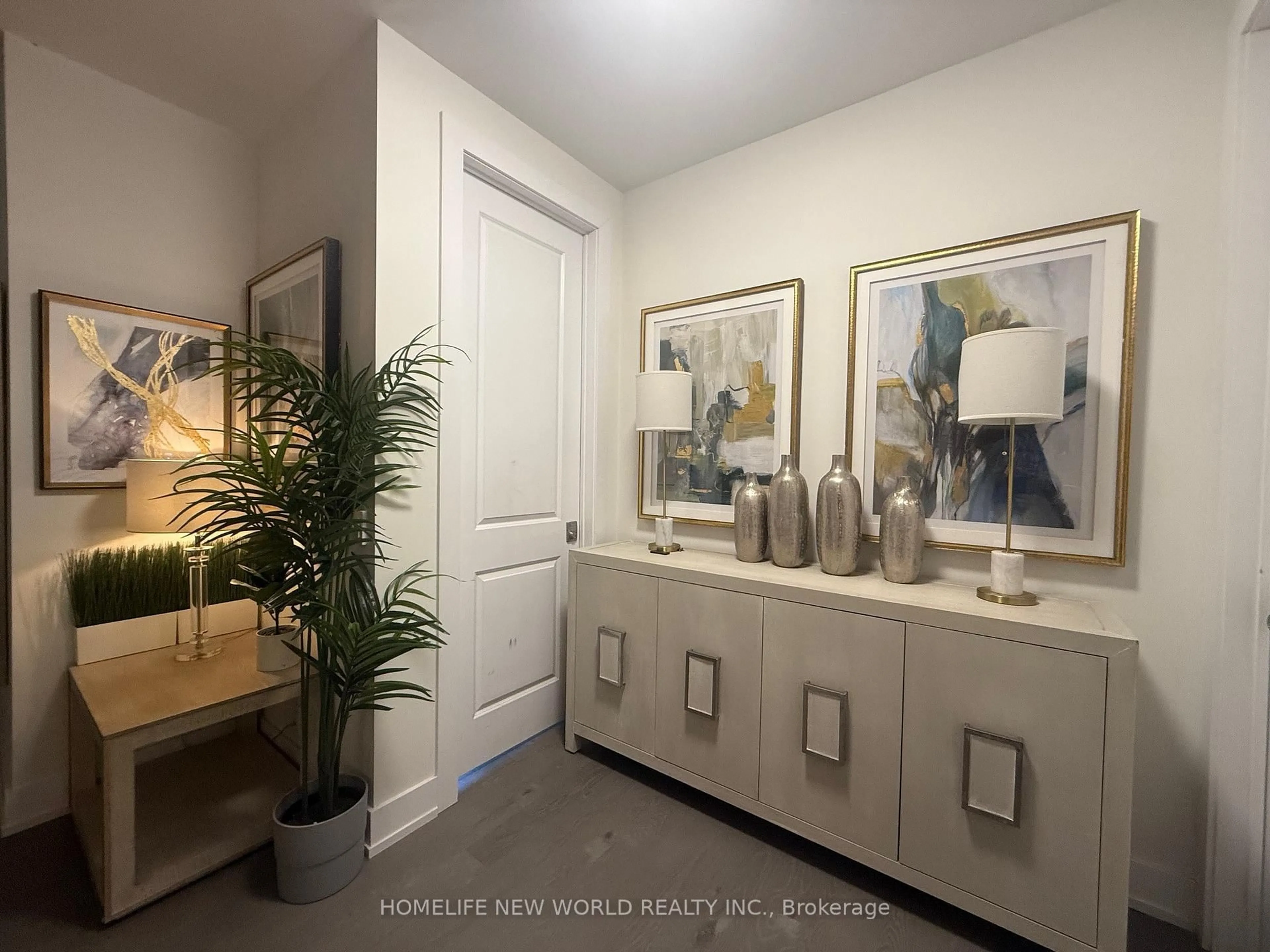 Indoor entryway for 97 Guardhouse Cres, Markham Ontario L6C 3J9