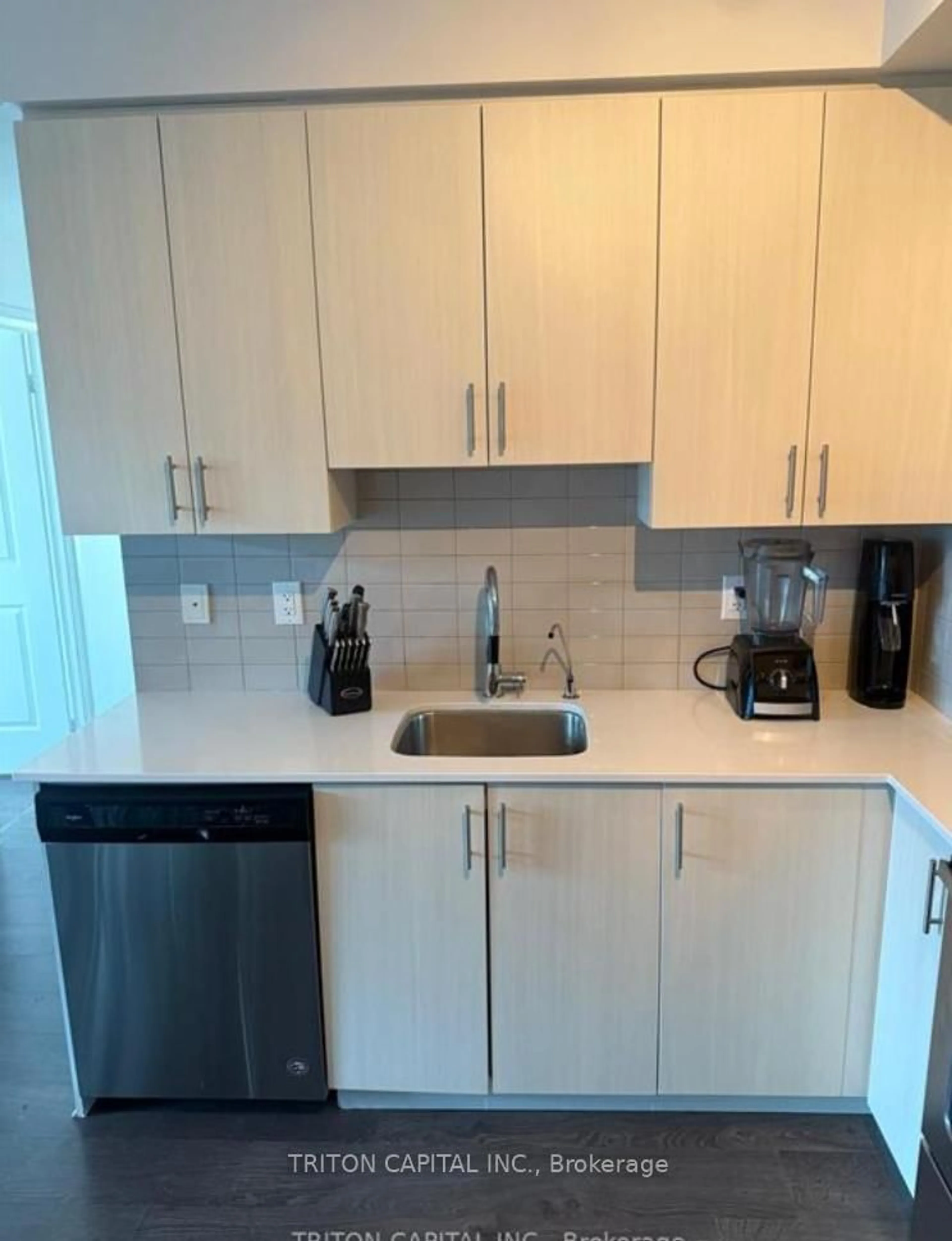 Standard kitchen, unknown for 3700 Highway 7 #502, Vaughan Ontario L4L 0G8