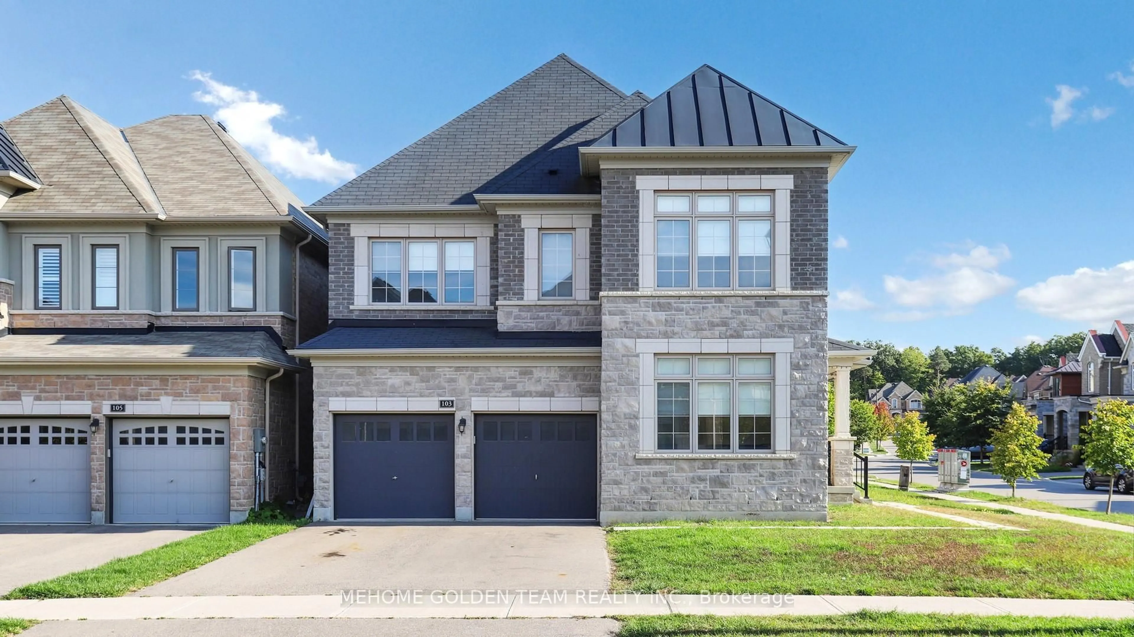 Home with brick exterior material, street for 103 Beckett Ave, East Gwillimbury Ontario M6L 2B3