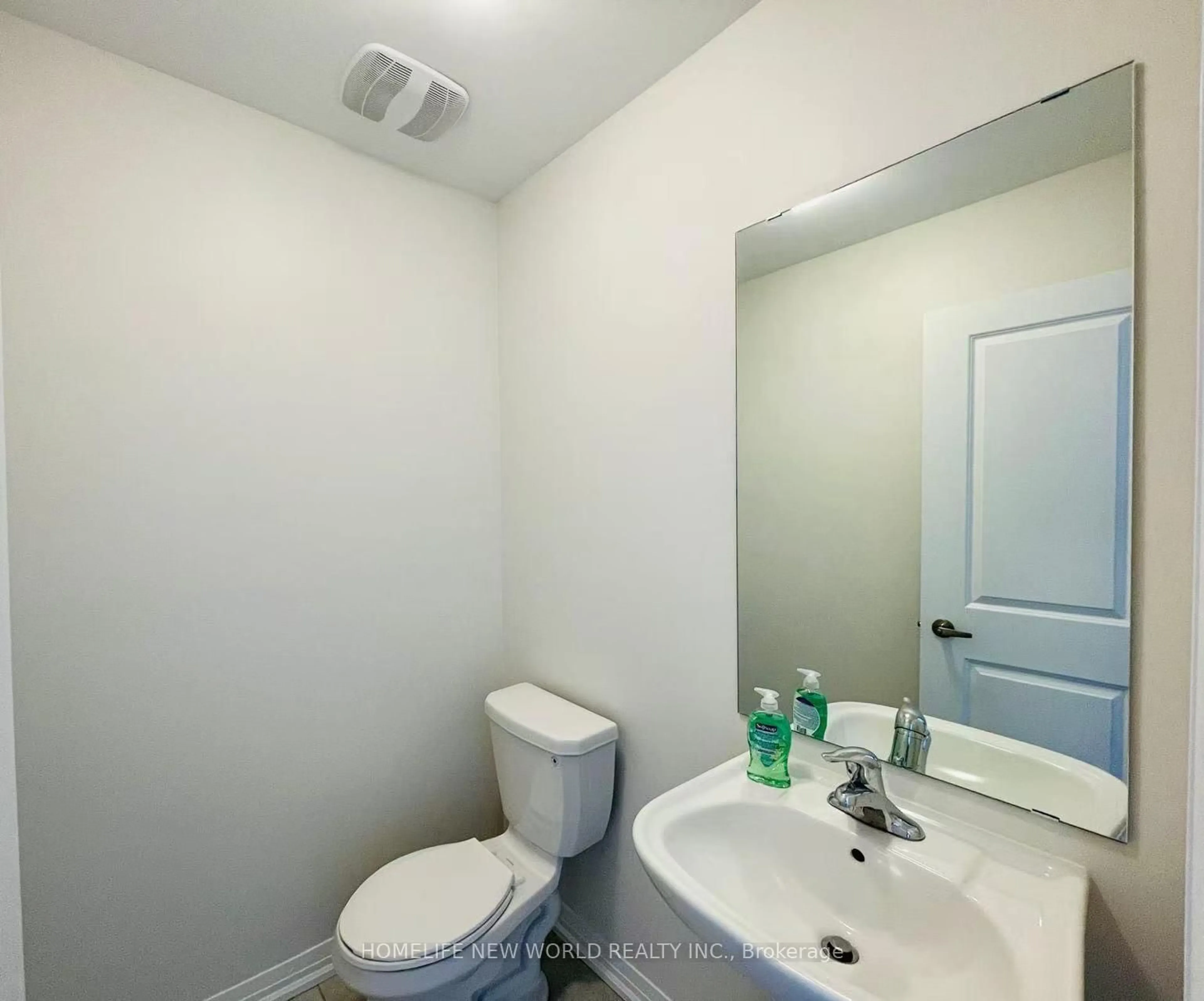 Standard bathroom, floor is not visible for 26 Stoeber Lane, Markham Ontario L6B 1R2