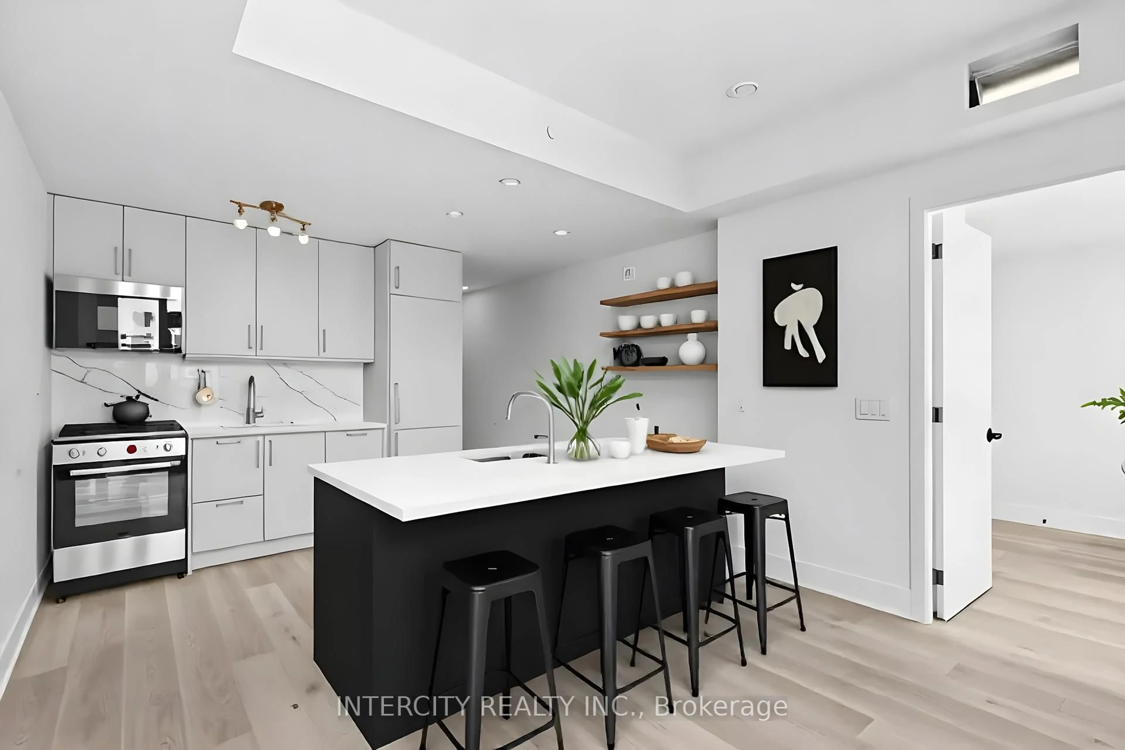 Open concept kitchen, unknown for 2075 King Rd #415, King Ontario L7B 0R6