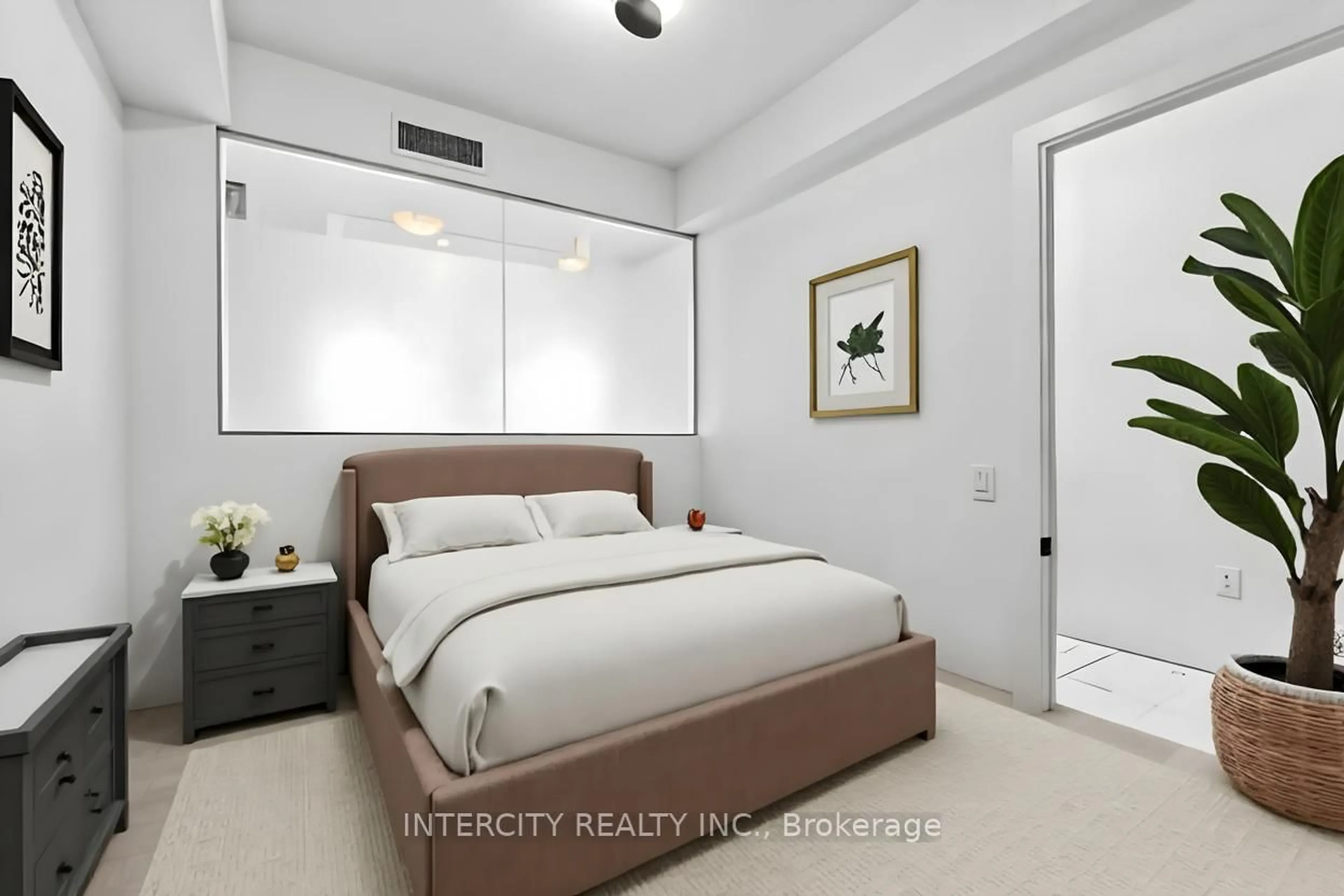 Bedroom with bed, unknown for 2075 King Rd #424, King Ontario L7B 0R6