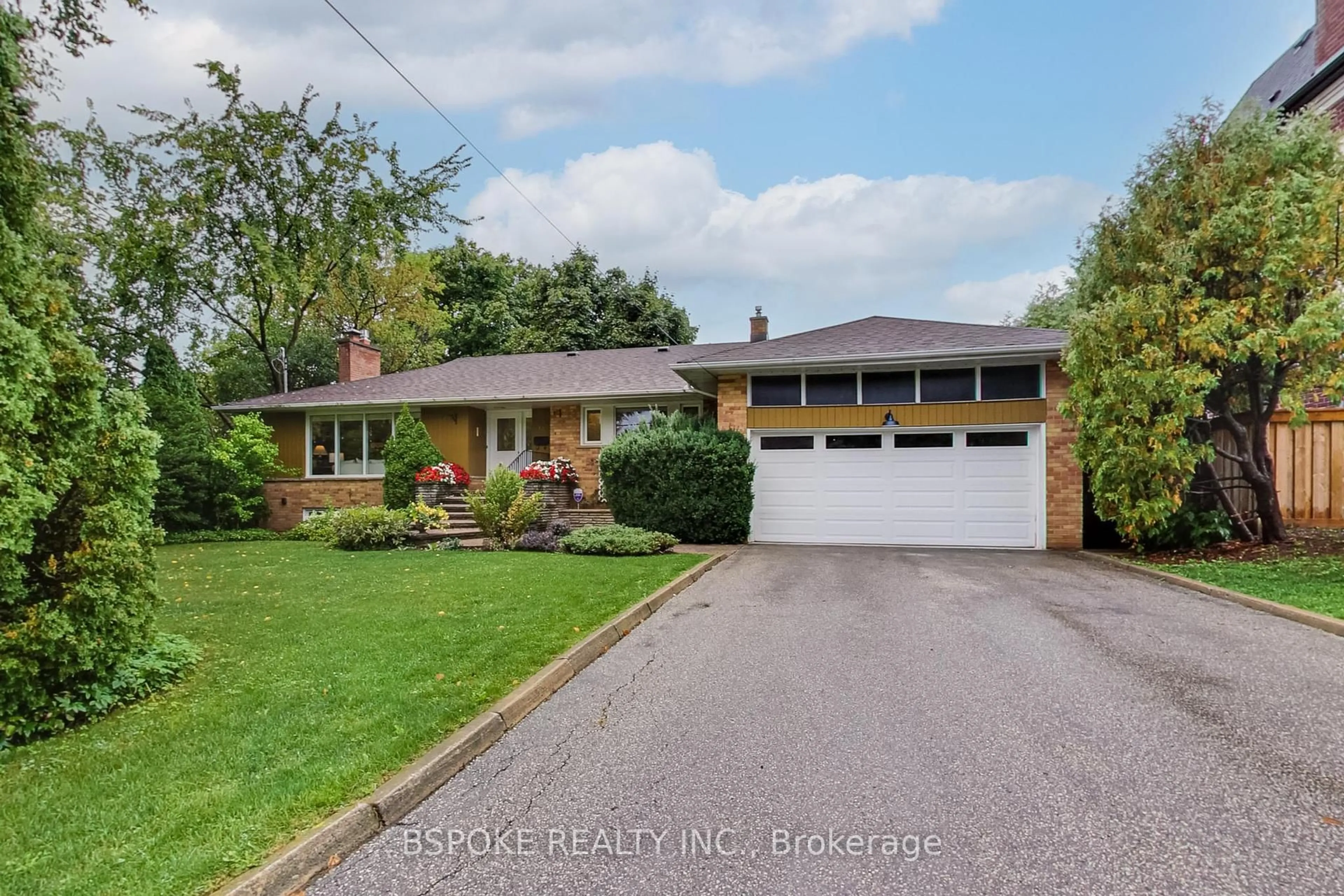 Home with brick exterior material, street for 12 Vistaview Blvd, Vaughan Ontario L4J 2A6