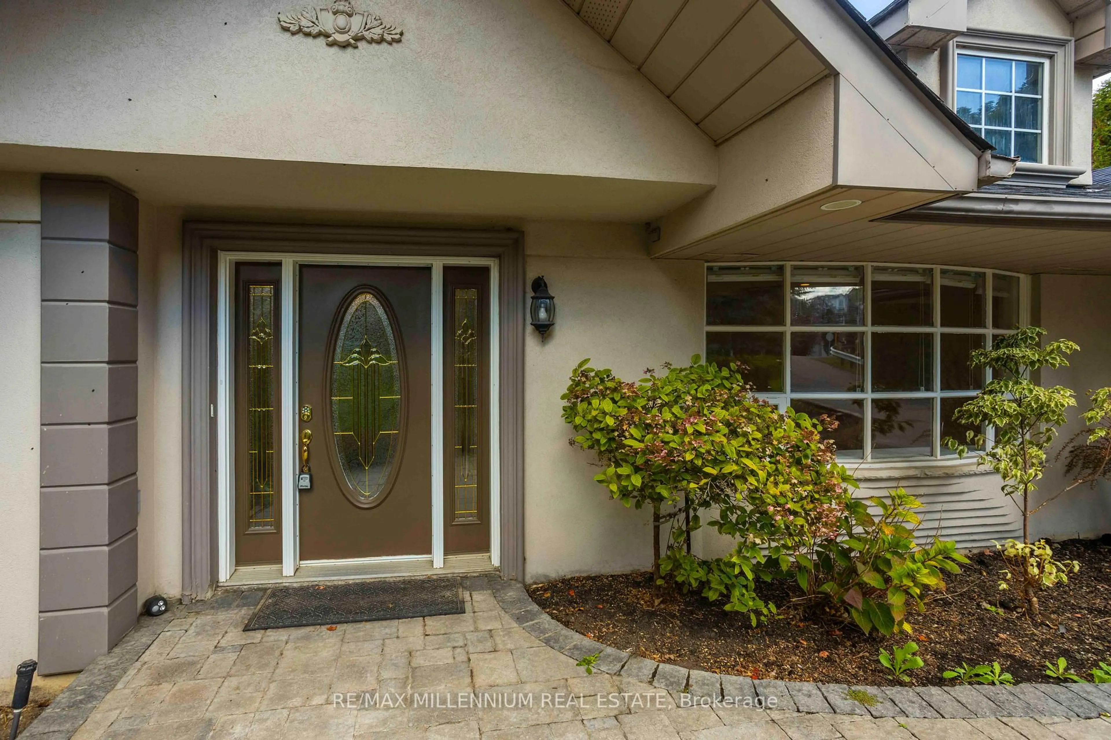 Indoor entryway for 678 Nashville Rd, Vaughan Ontario L0J 1C0