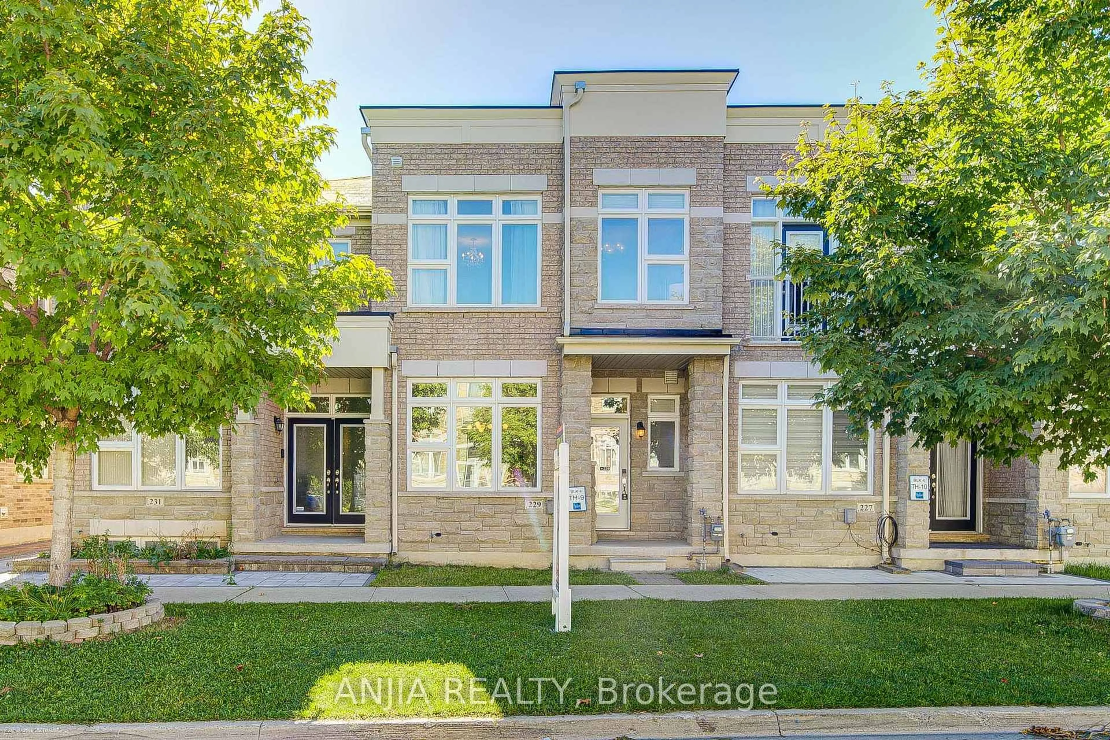 Home with brick exterior material, street for 229 South Unionville Ave, Markham Ontario L3R 5S6