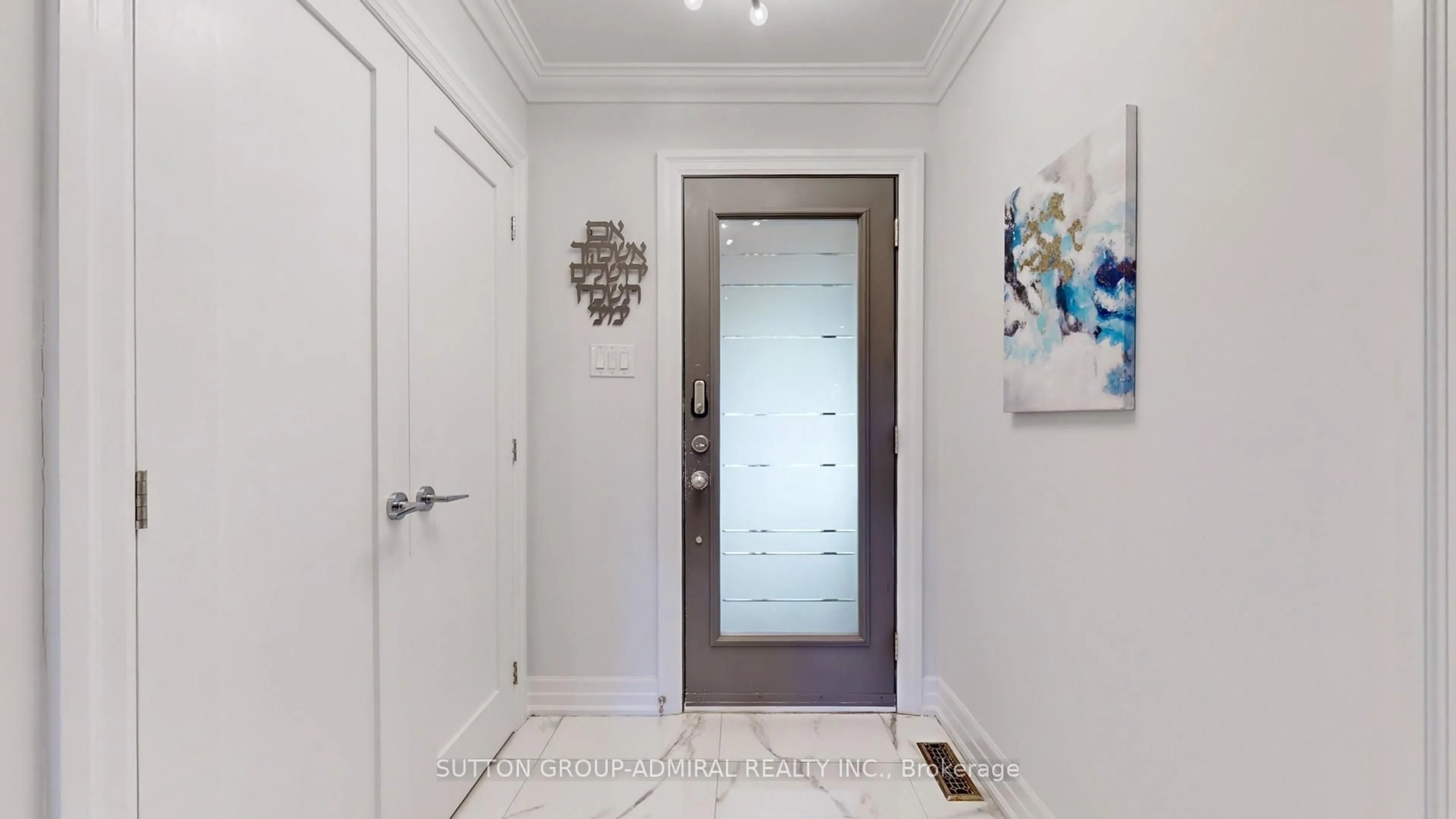 Indoor entryway for 113 Janesville Rd, Vaughan Ontario L4J 7A4