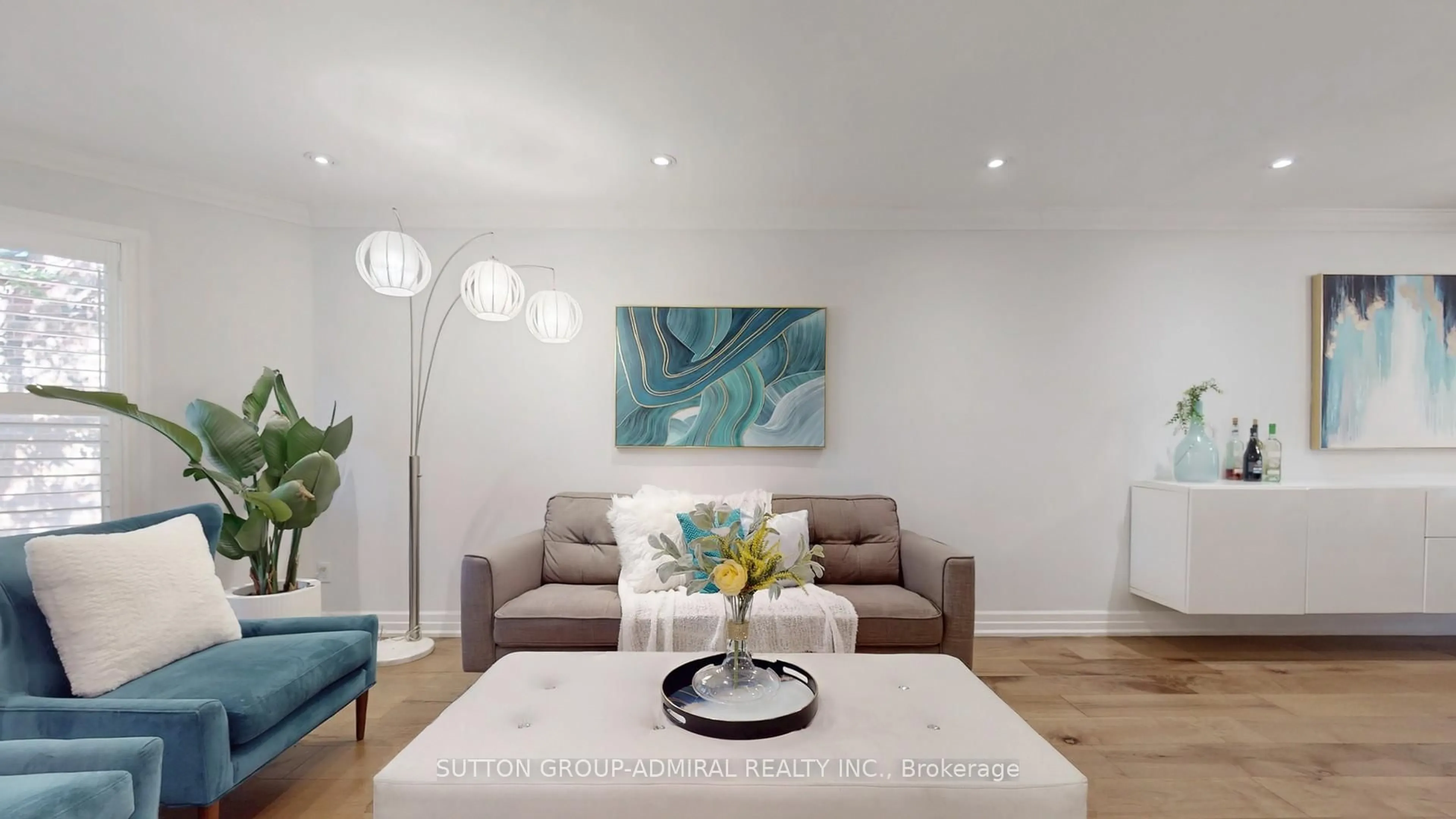 Living room with furniture, wood/laminate floor for 113 Janesville Rd, Vaughan Ontario L4J 7A4
