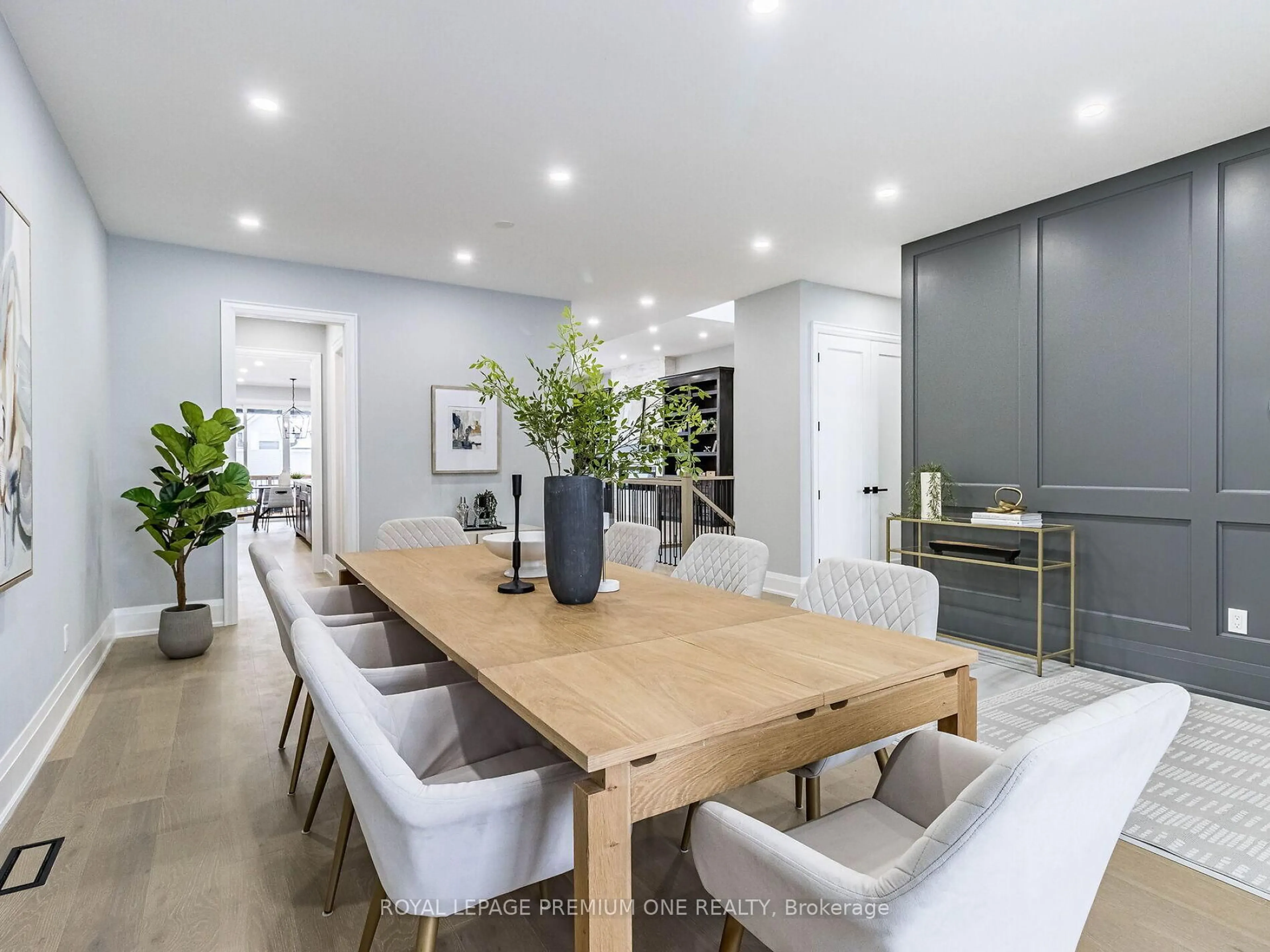 Dining room, unknown for 225 Sunnybrae Ave, Innisfil Ontario L9S 1K4