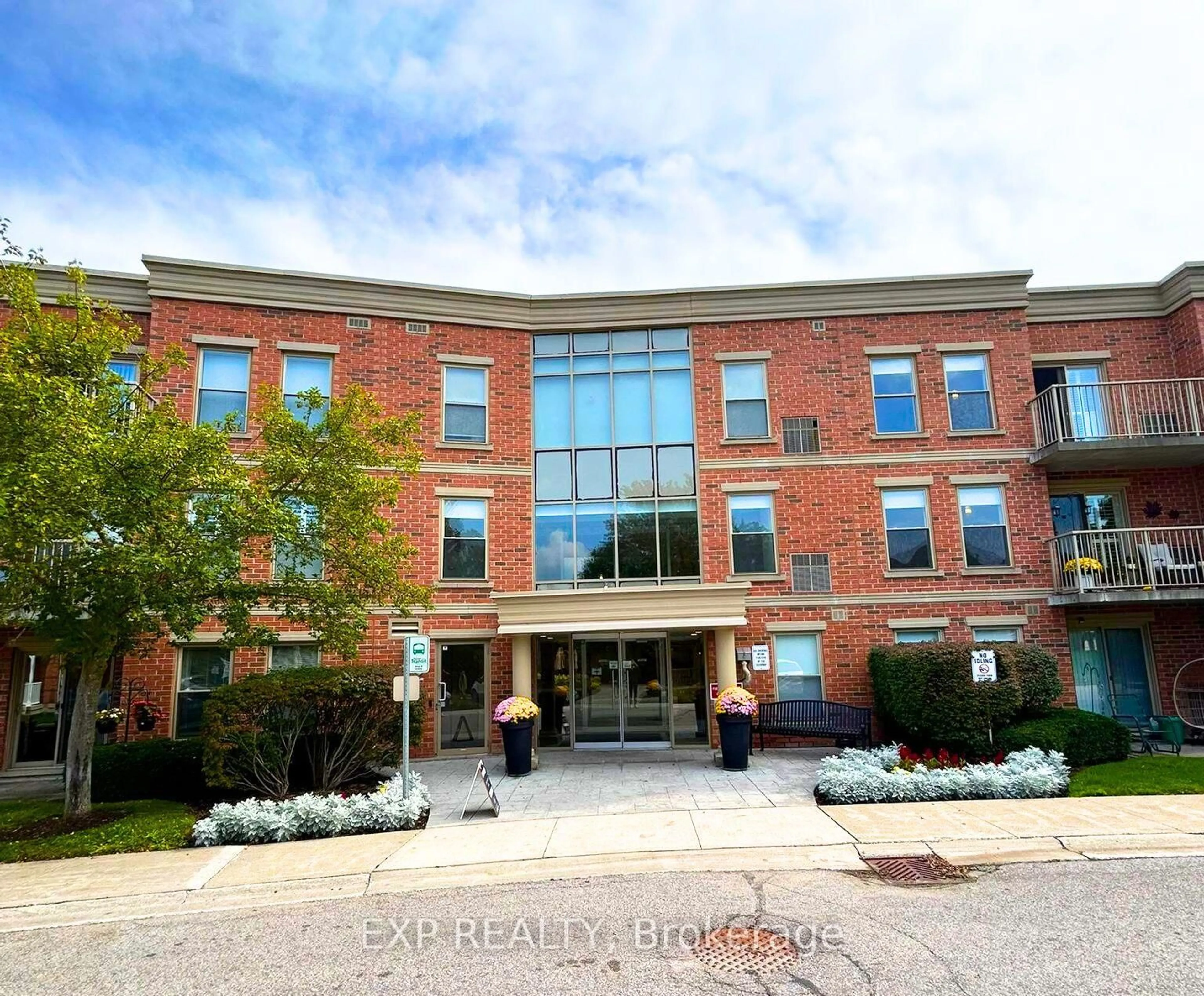Unknown for 22 James Hill Crt #208, Uxbridge Ontario L9P 1Y6