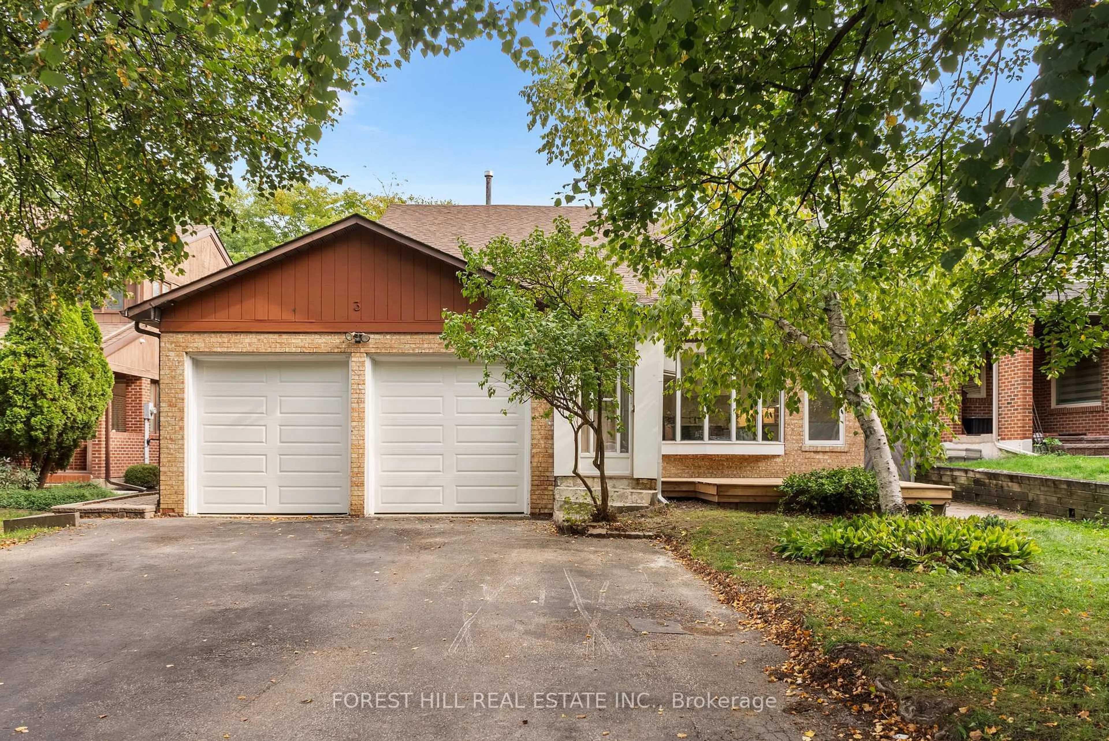 Home with brick exterior material, street for 3 Saunders Lane, Markham Ontario L3T 5K3