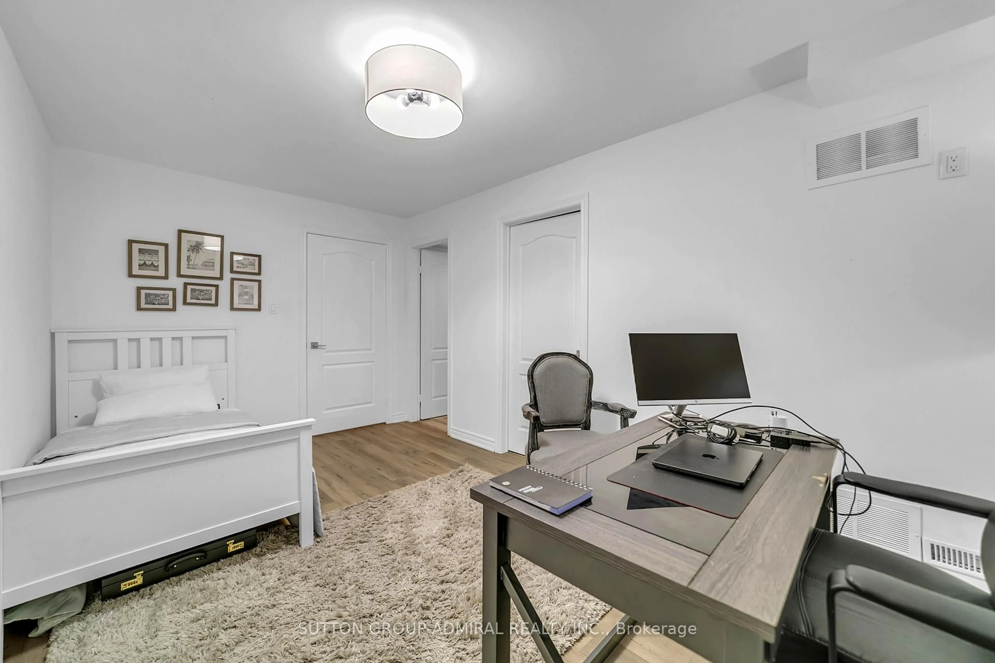 A pic of a room for 255 Shaftsbury Ave #64, Richmond Hill Ontario L4C 0L9