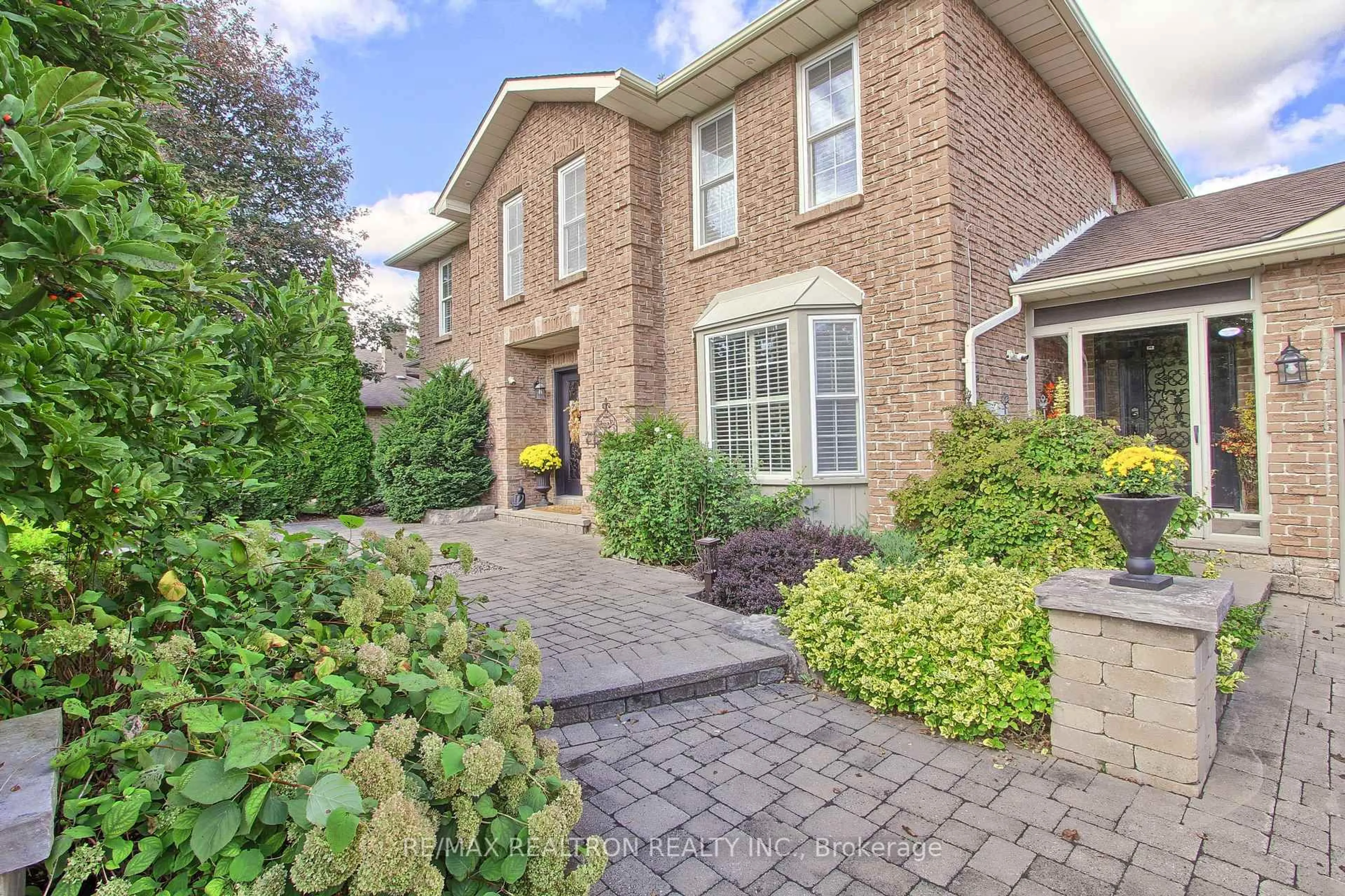 Home with brick exterior material, street for 1824 Mount Albert Rd, East Gwillimbury Ontario L0G 1V0