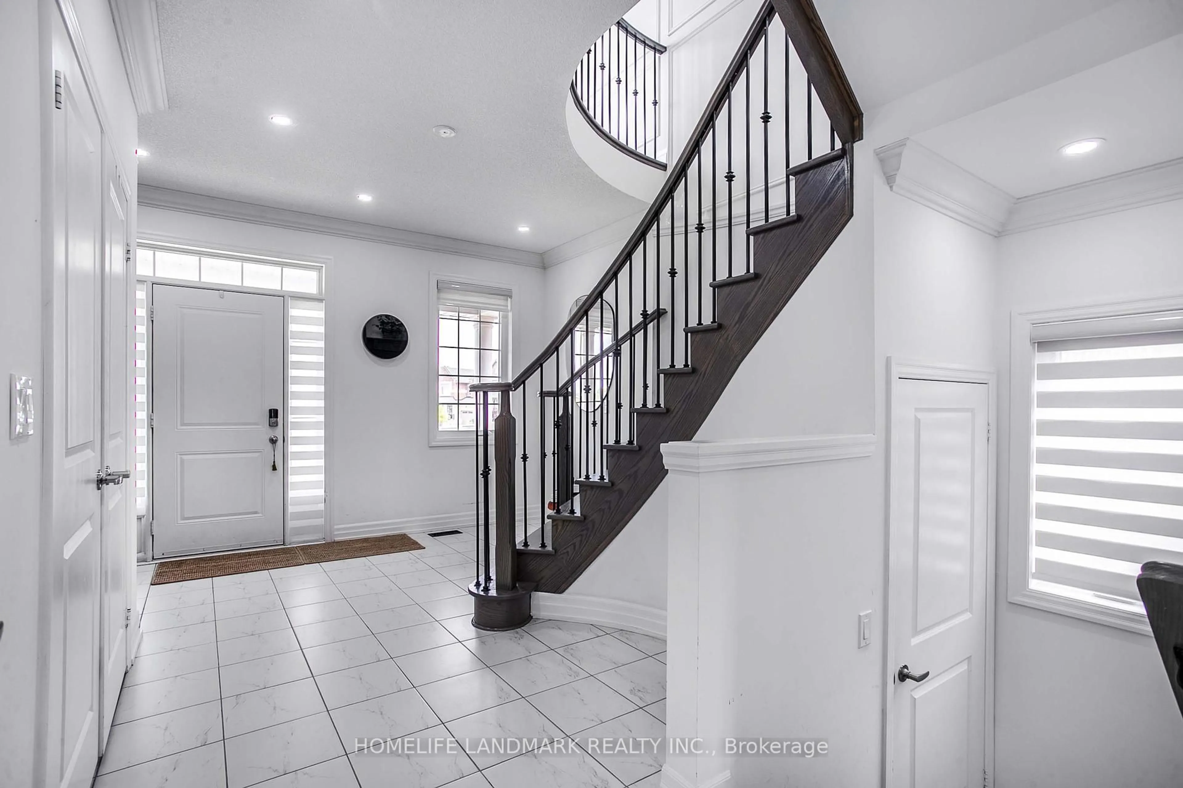 Unknown for 6 Cloverridge Ave, East Gwillimbury Ontario L9N 0V3