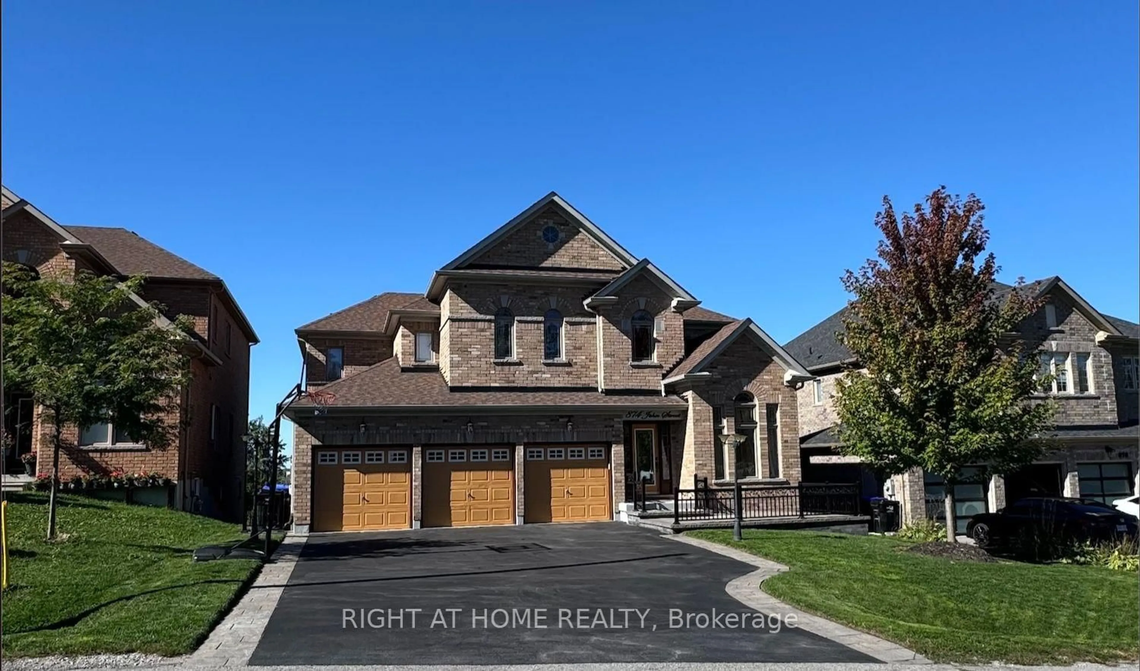 Home with brick exterior material, street for 874 John St, Innisfil Ontario L0L 1K0