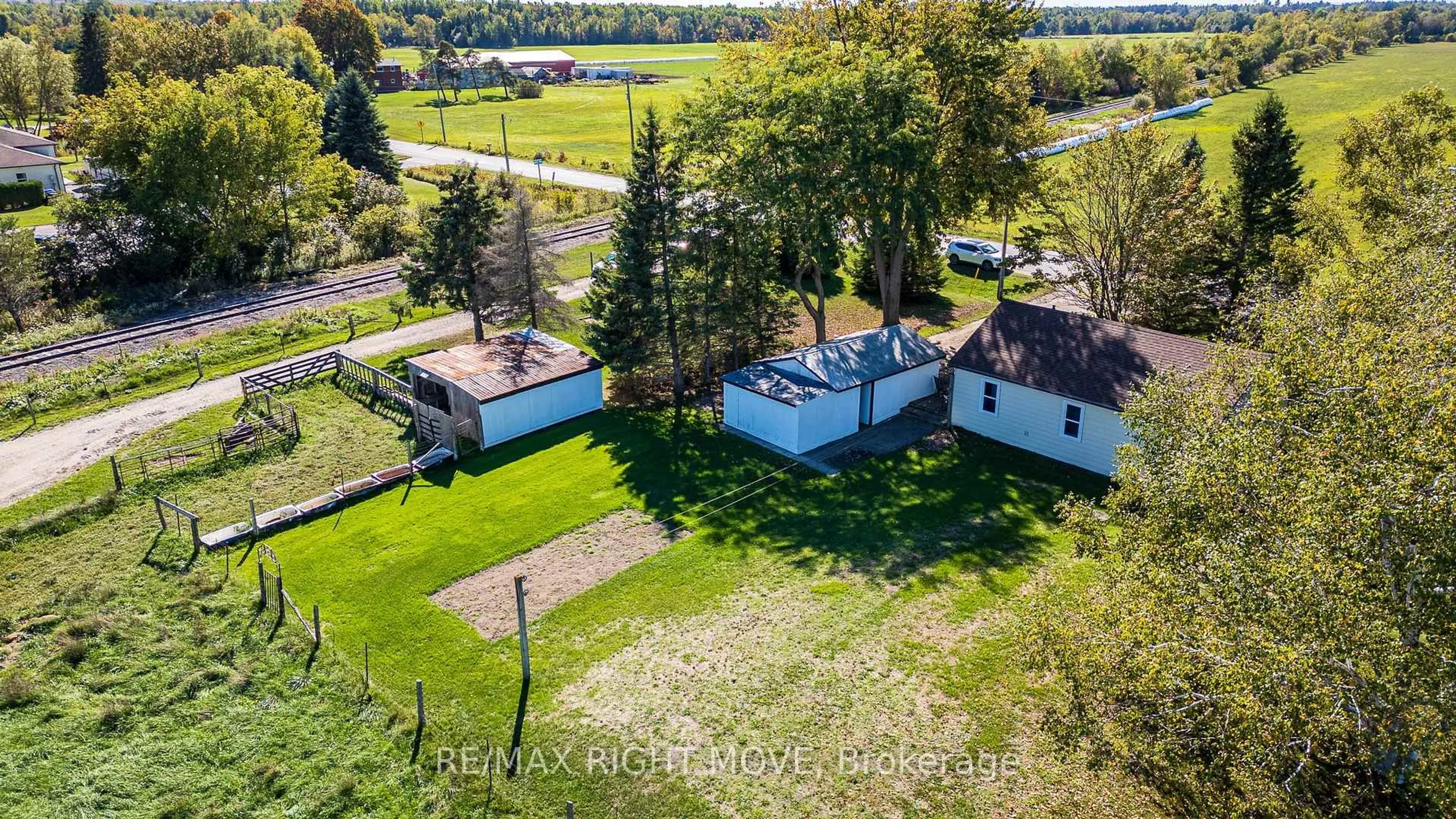 A pic from outside/outdoor area/front of a property/back of a property/a pic from drone, unknown for 8785 10th Line, Essa Ontario L4M 4S4