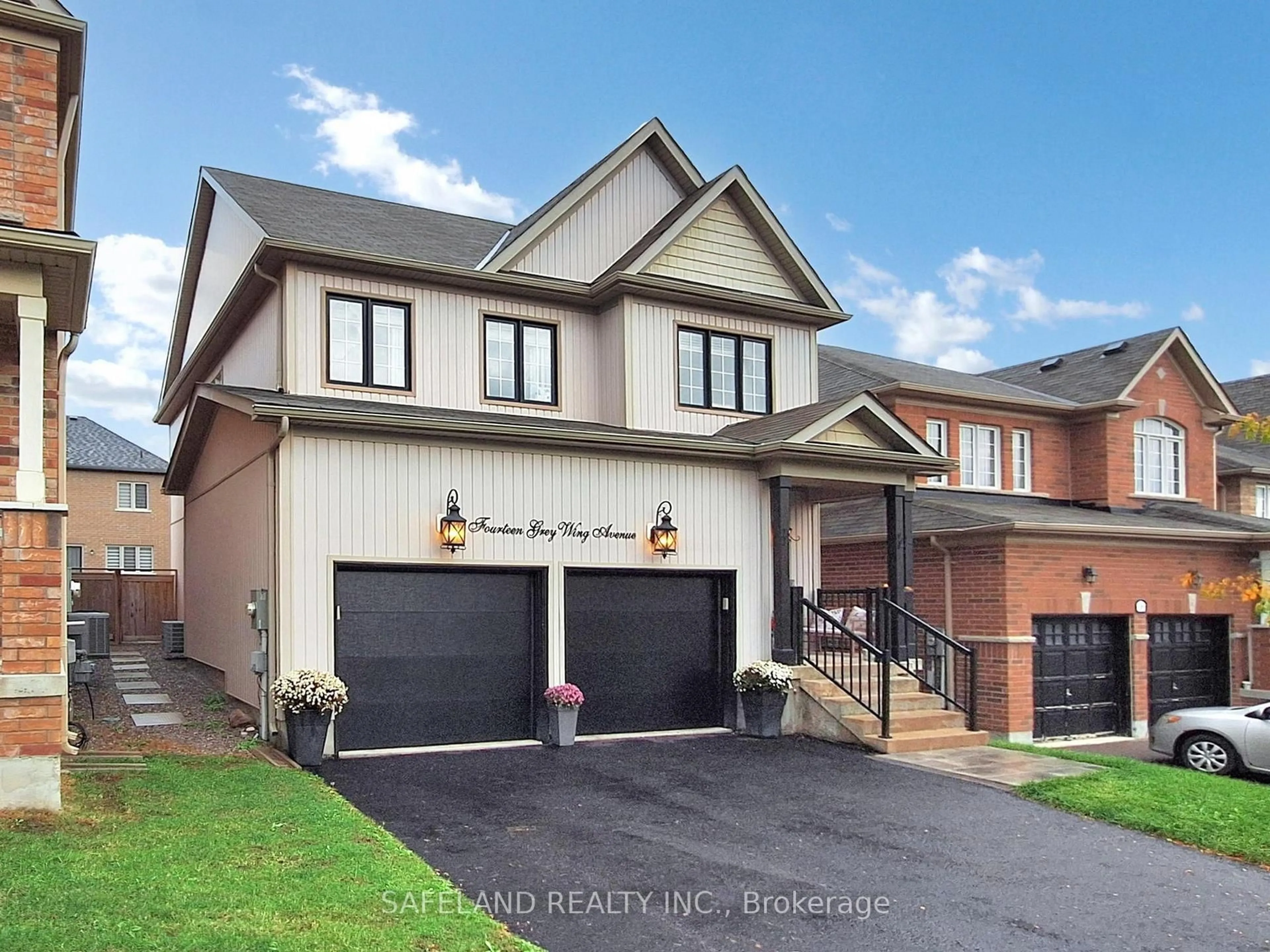 Home with brick exterior material, street for 14 Grey Wing Ave, Georgina Ontario L4P 0B7