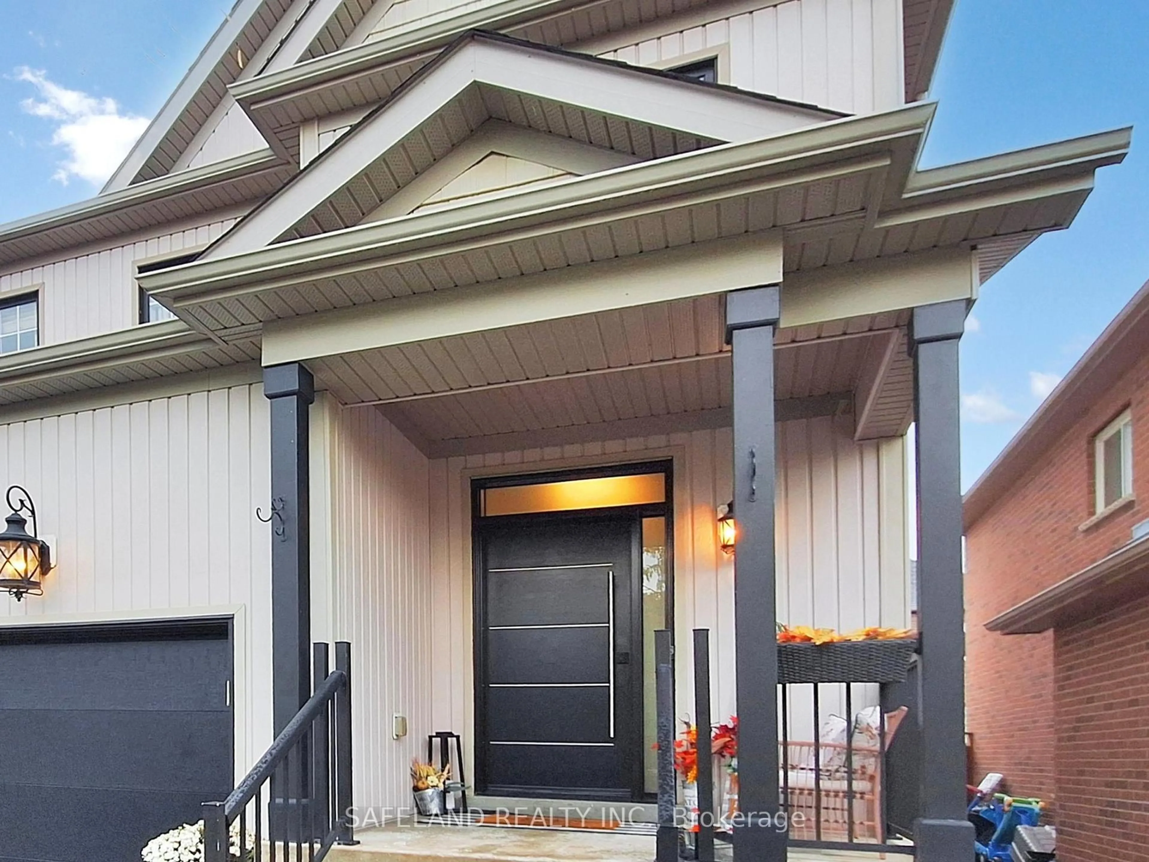Unknown for 14 Grey Wing Ave, Georgina Ontario L4P 0B7