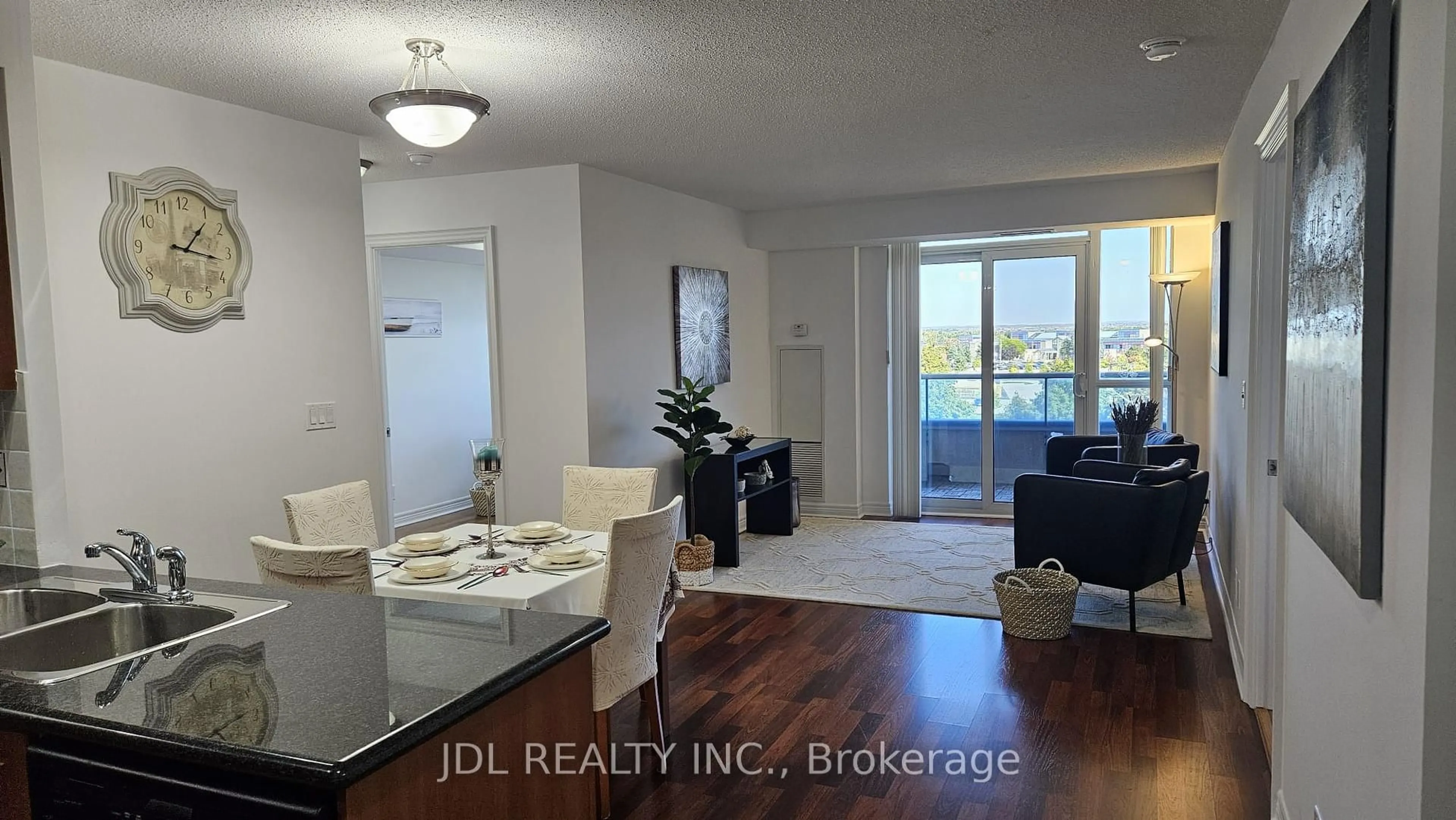 Unknown for 33 Cox Blvd #718, Markham Ontario L3R 8A6