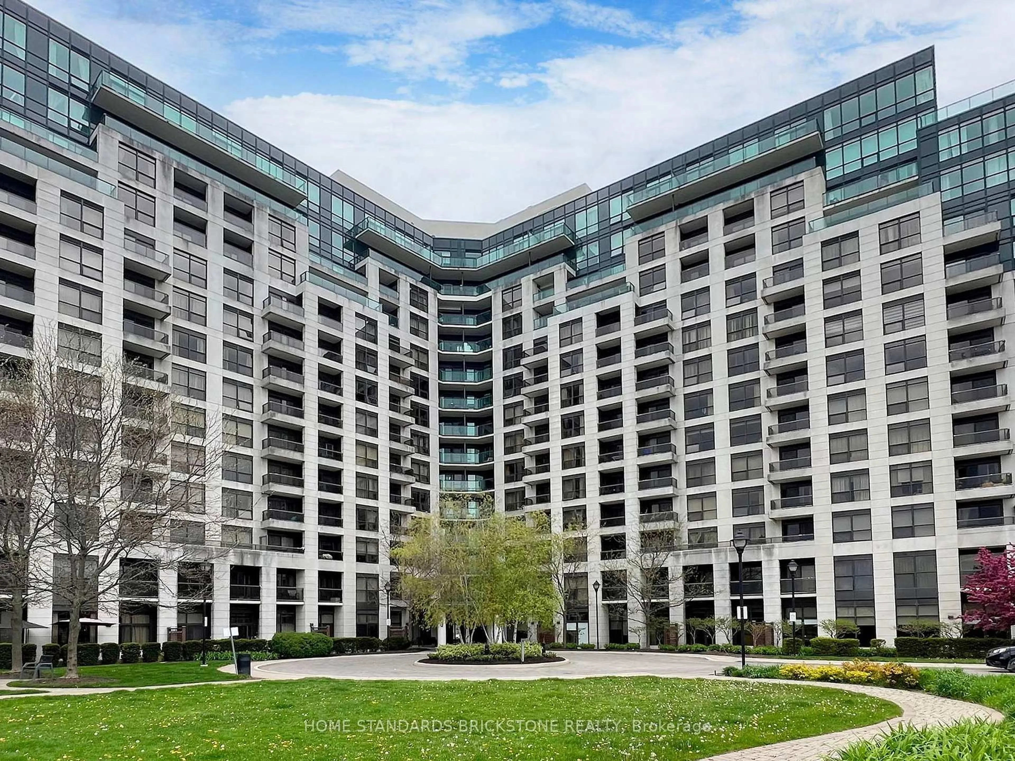 Unknown for 18 Harding Blvd #PH211, Richmond Hill Ontario L4C 0T3