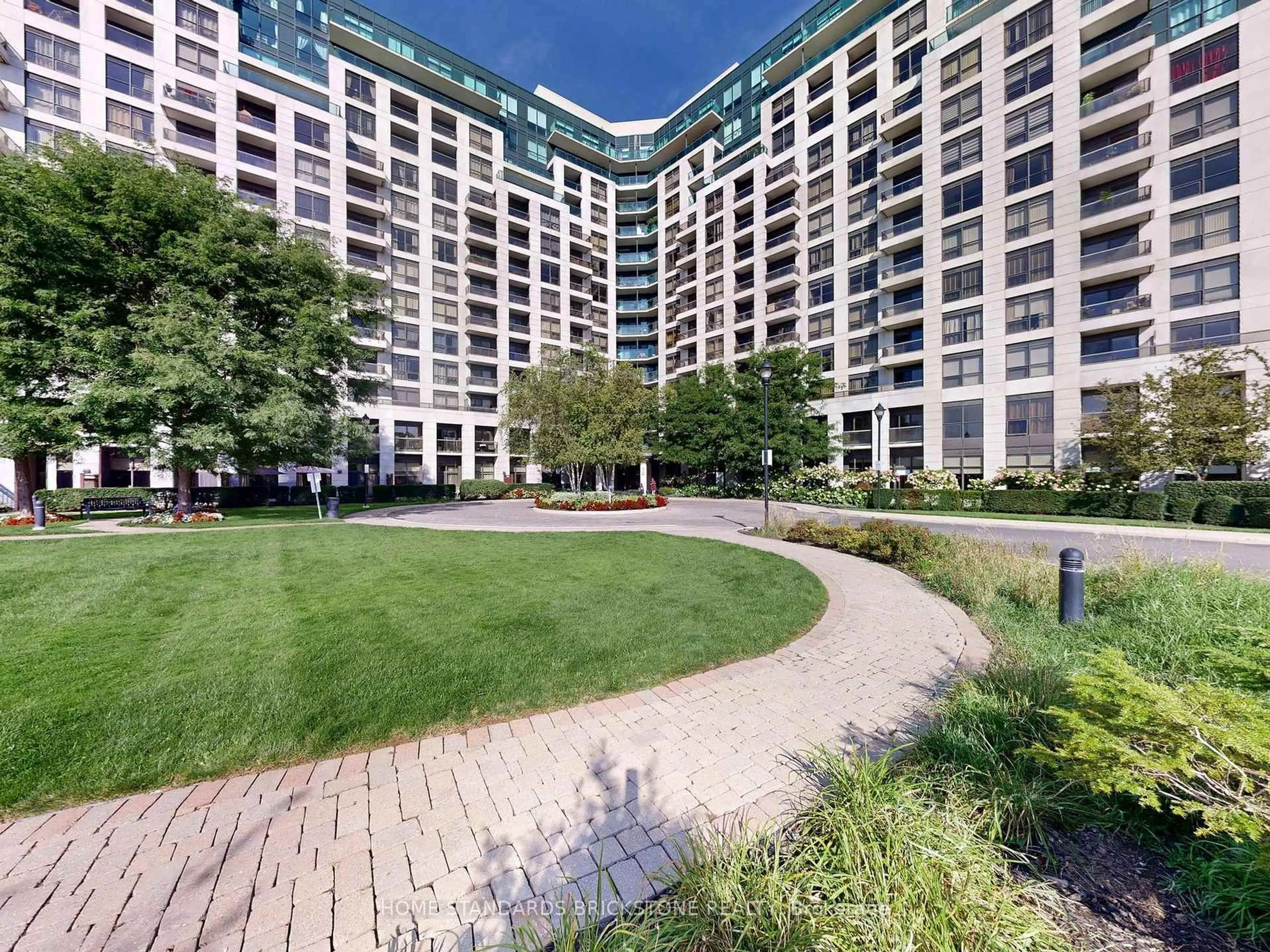 Unknown for 18 Harding Blvd #PH211, Richmond Hill Ontario L4C 0T3