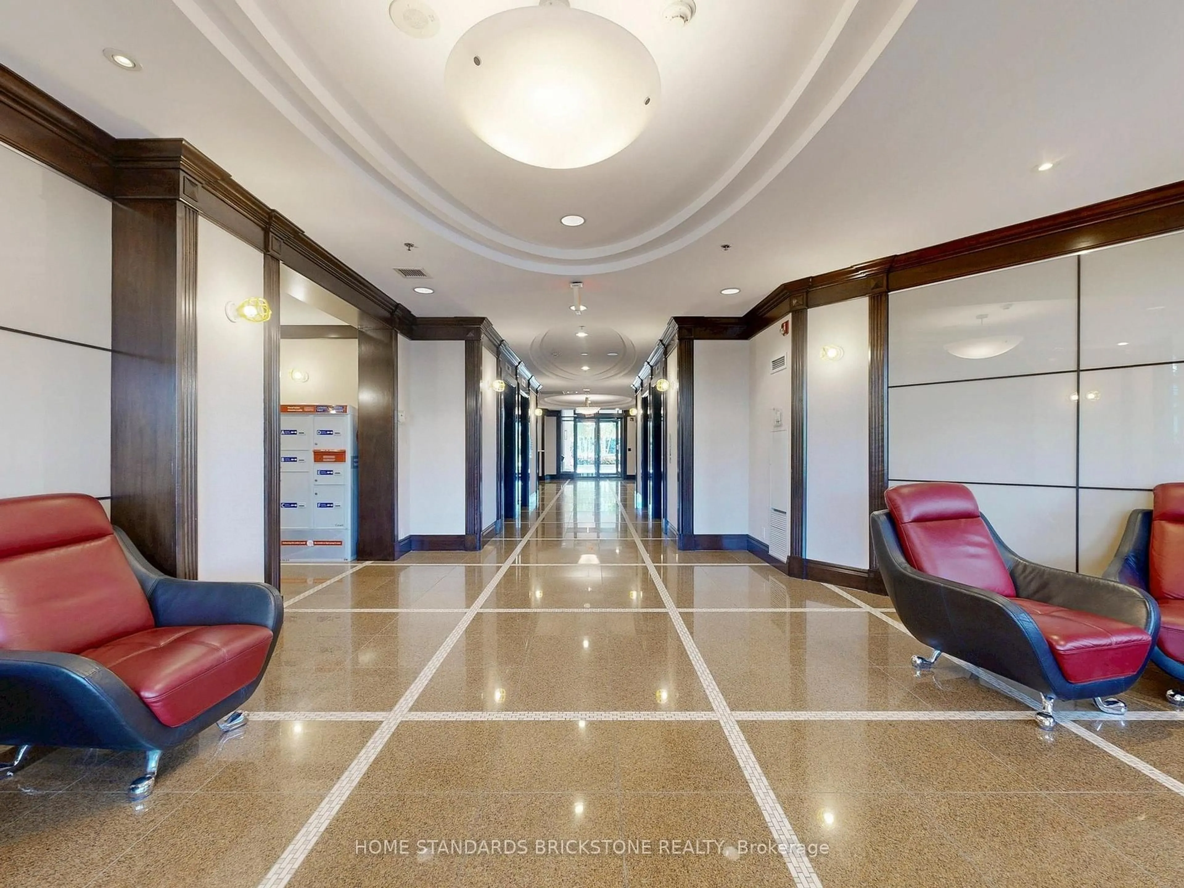 Lobby for 18 Harding Blvd #PH211, Richmond Hill Ontario L4C 0T3