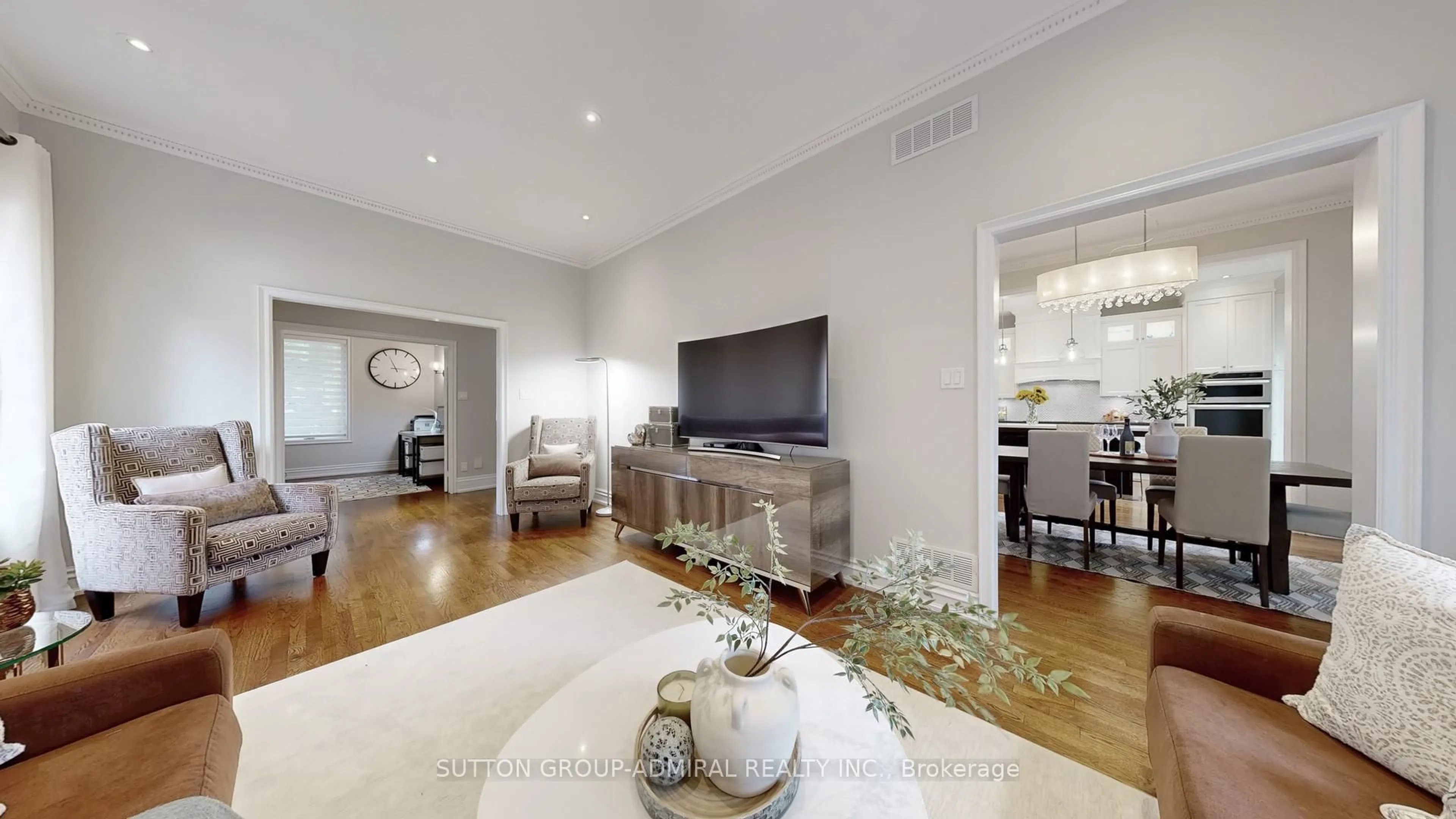 Living room with furniture, unknown for 60 Baynards Lane, Richmond Hill Ontario L4C 9B4
