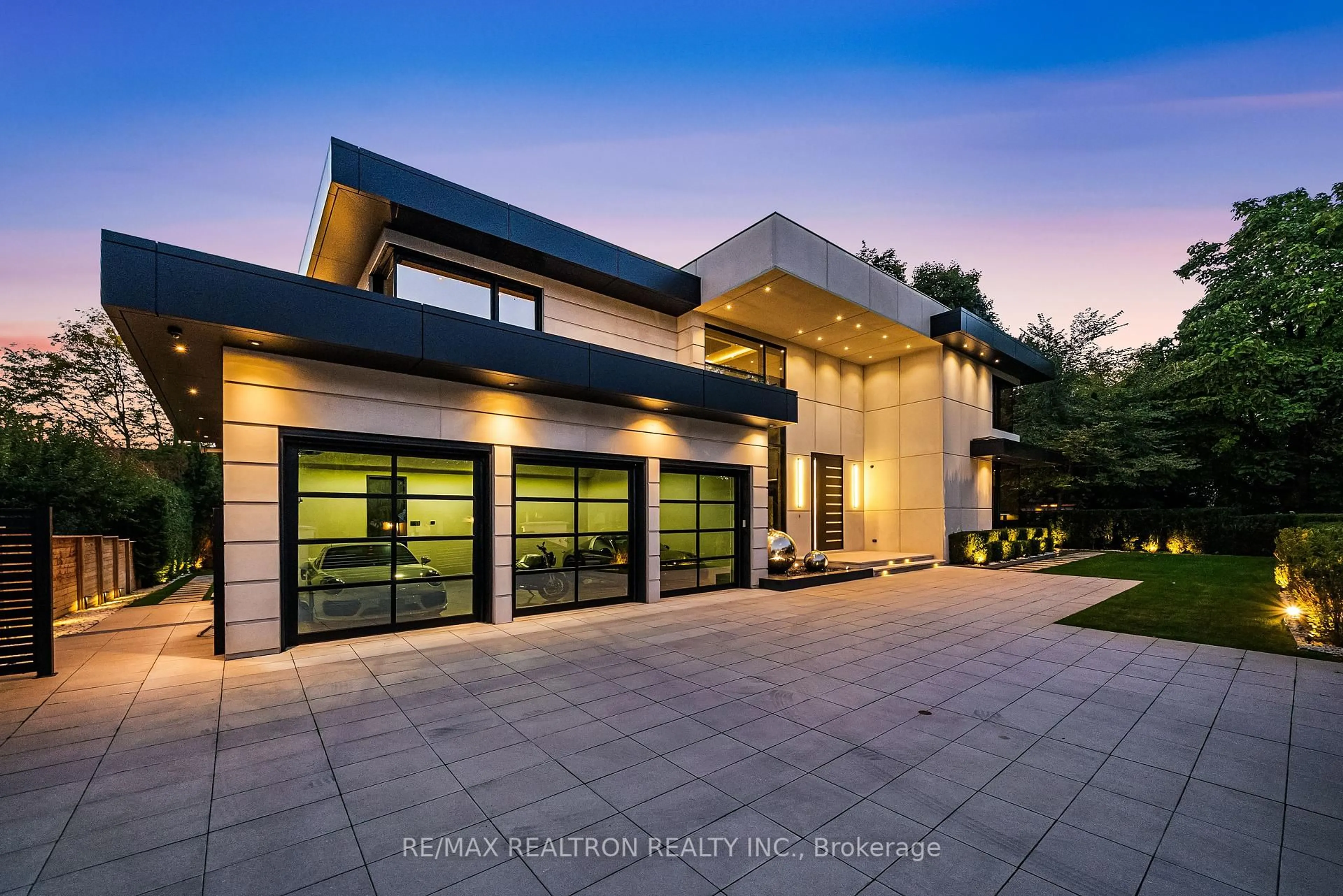 Unknown for 32 Laureleaf Rd, Markham Ontario L3T 2X5